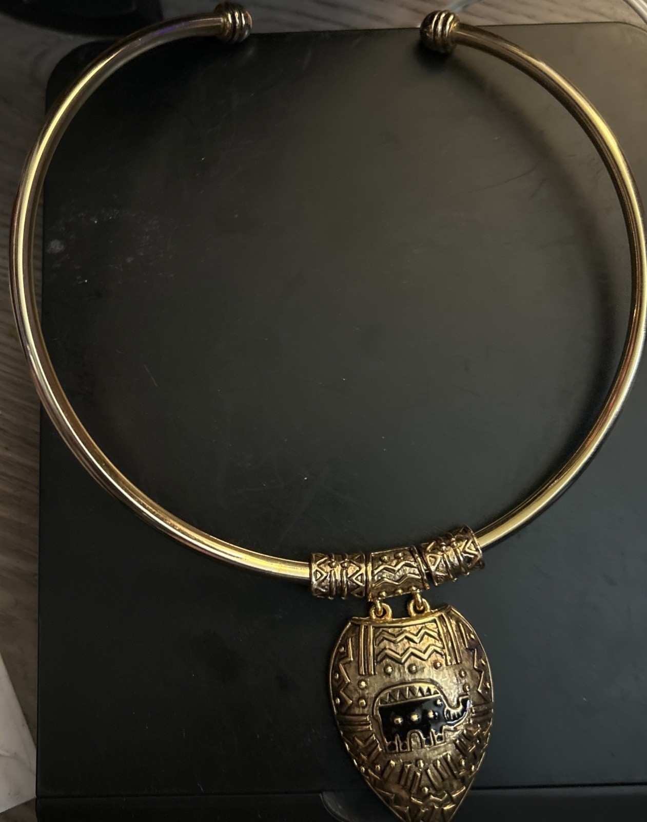 Gold Tone, Indian Elephant, Pendant Collar Necklace, Excellent Condition