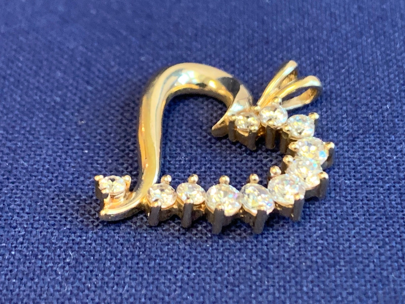 10K Yellow Gold Heart Pendant 1.87g Fine Jewelry Cubic Zirconia Charm *READ*
