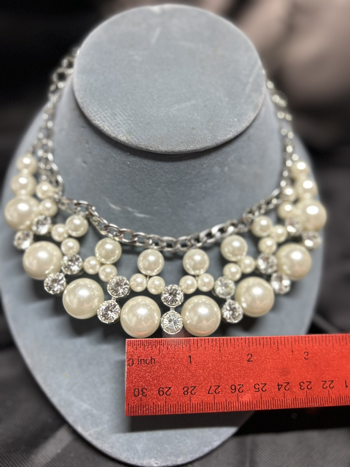 Pretty 20” Large Imitation Faux Pearls & Rhinestones Chunky Necklace