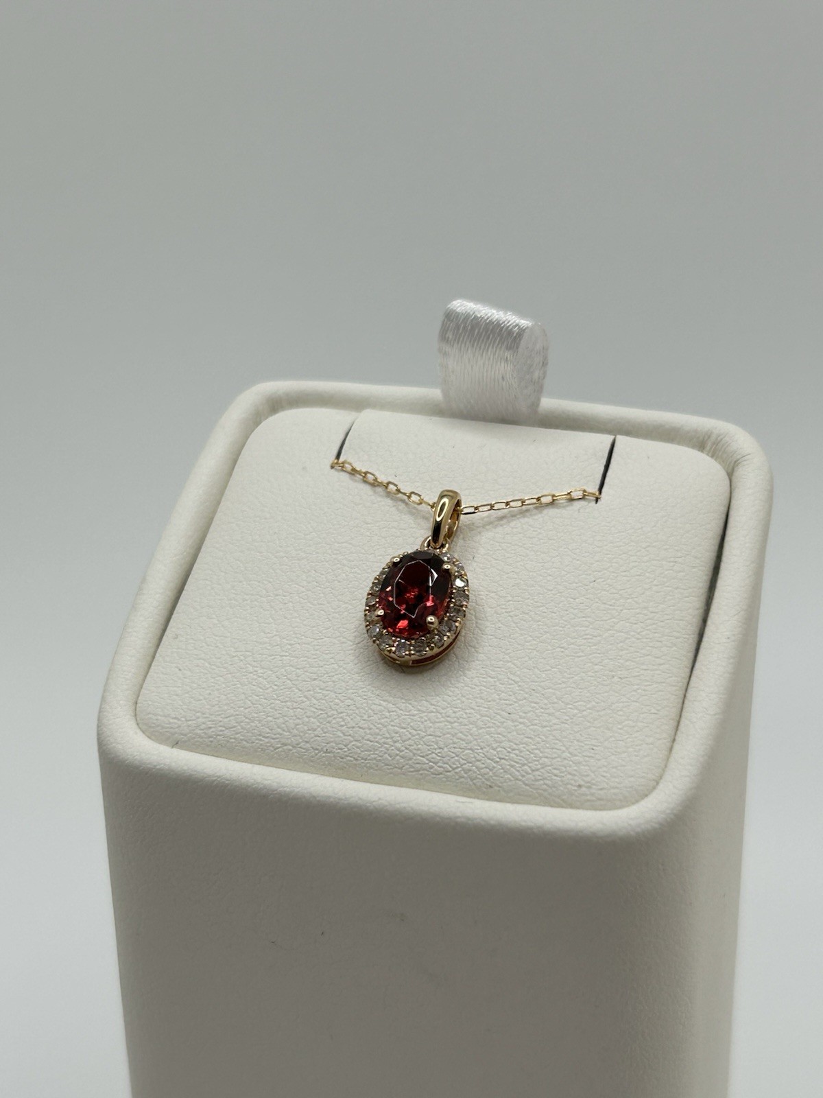 14k Gold Garnet And Diamond Pendant 18 Inch Necklace 1mm Diamond Cut Natural