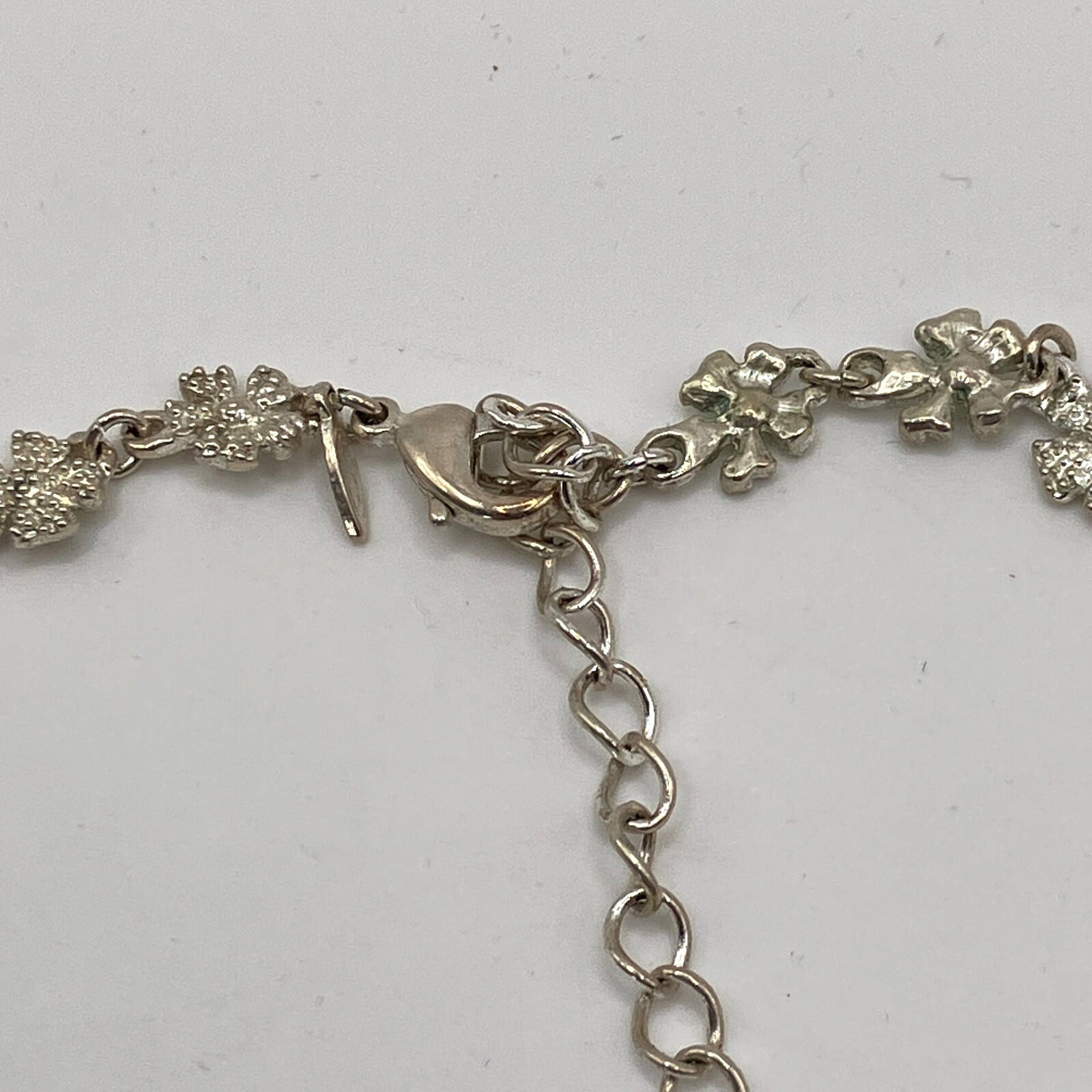 Bridal Victorian style necklace 46cm silver tone metal sparkly costume jewellery