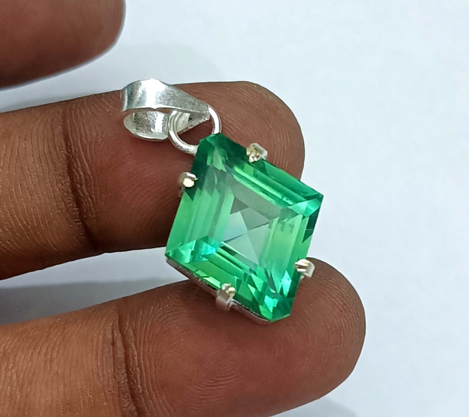 29.15 Ct Natural Green Sapphire Fancy Gemstone Pendant Sterling Silver Jewelry