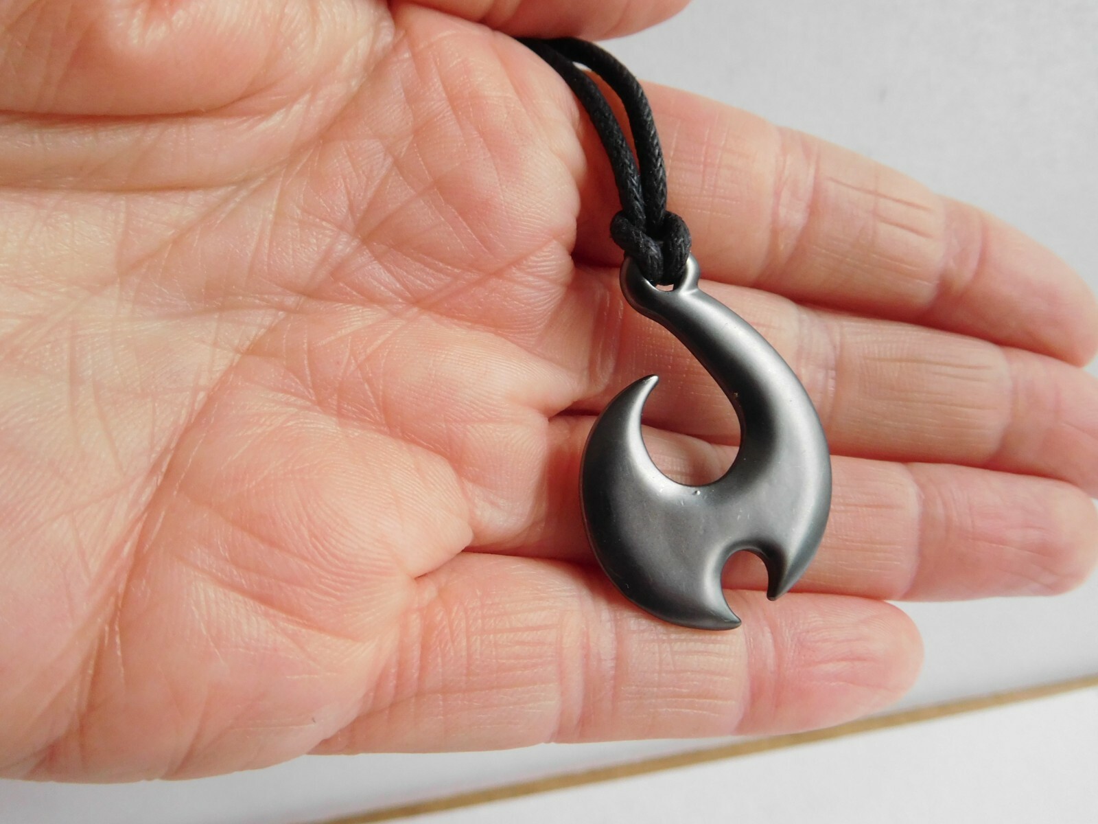 New Zealand Abalone Paua Shell Maori Koru Pendant 18″/46cm Black Cord Necklace