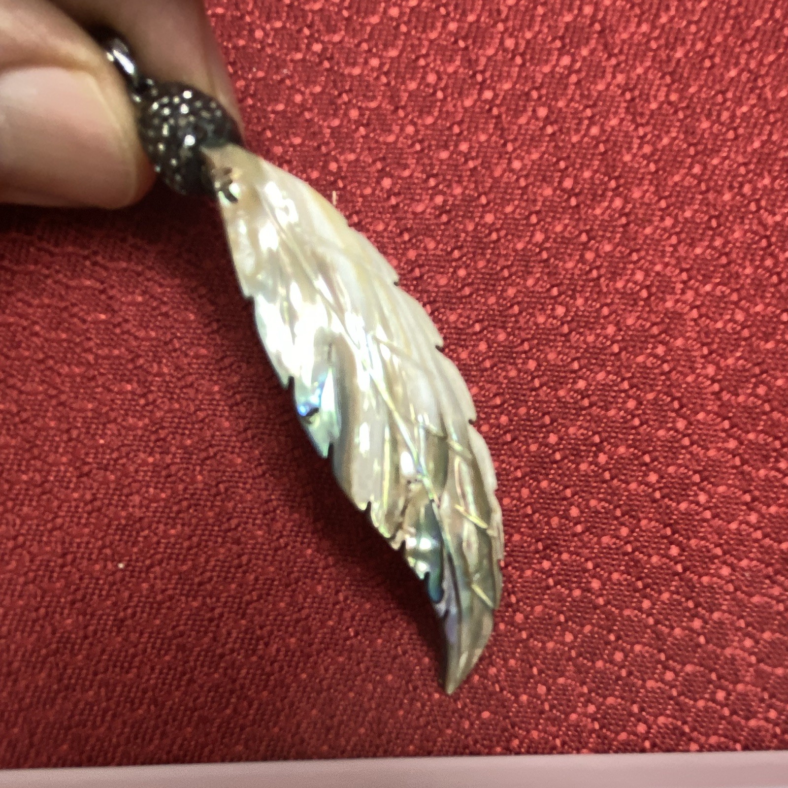 Vintage-Style Carved Abalone Shell Feather Pendant Charm Rhinestone Silver Black