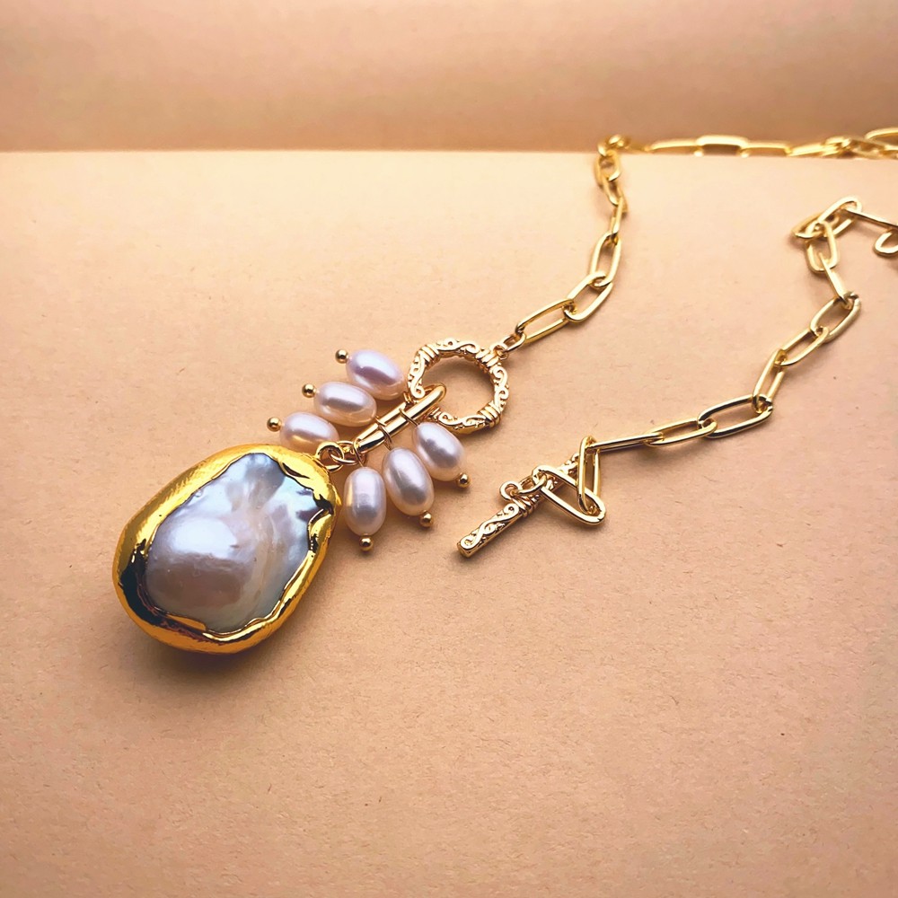 White Keshi Pearl Pendant Gold Plated Chain Necklace Simple Gift Natural Pearl