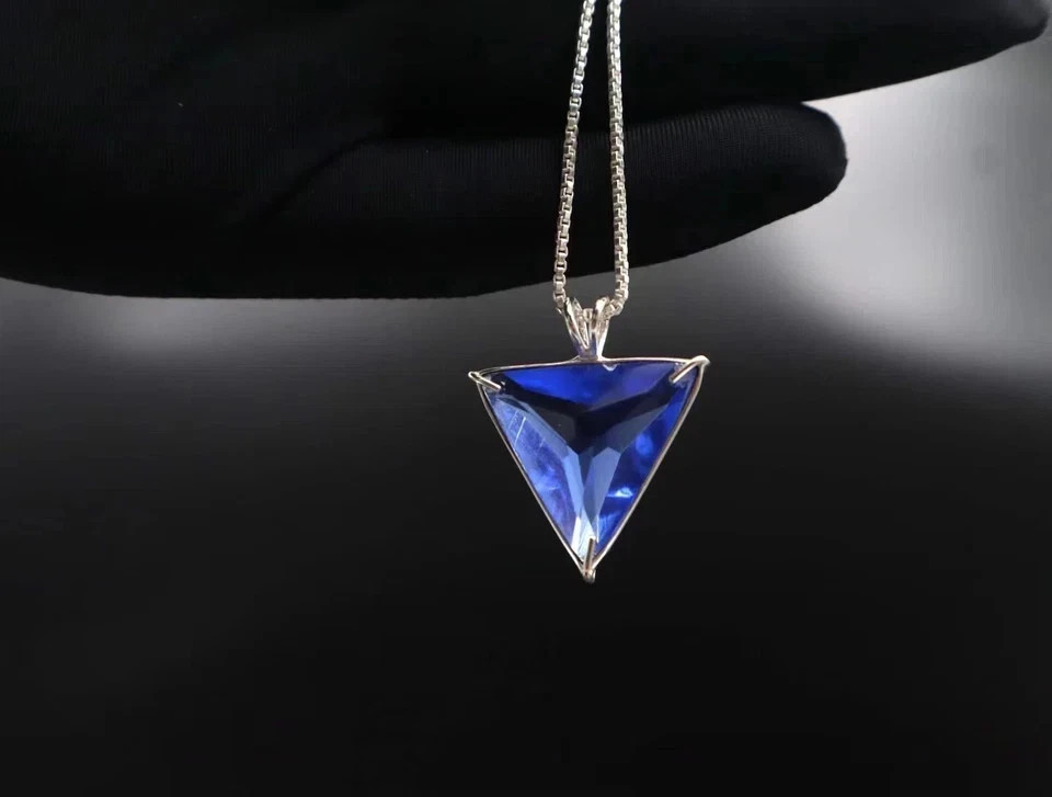 19.05 Ct Flawless Blue Color Sapphire Trillion 925 Solid Silver Pendant Gemstone