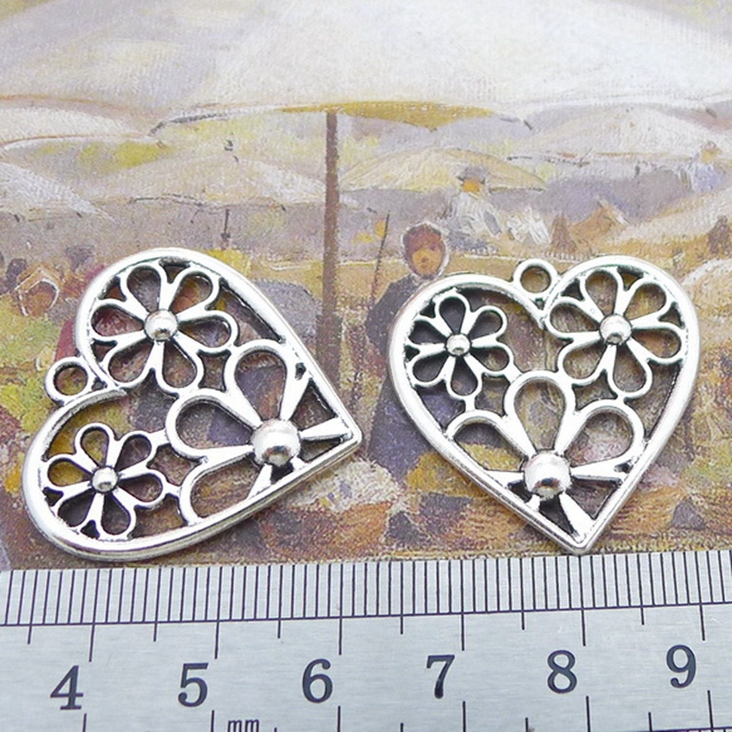 8/20PCS Silver Tone Cutout FLOWER HEART Charm Pendant 28X28mm JHS480-1873