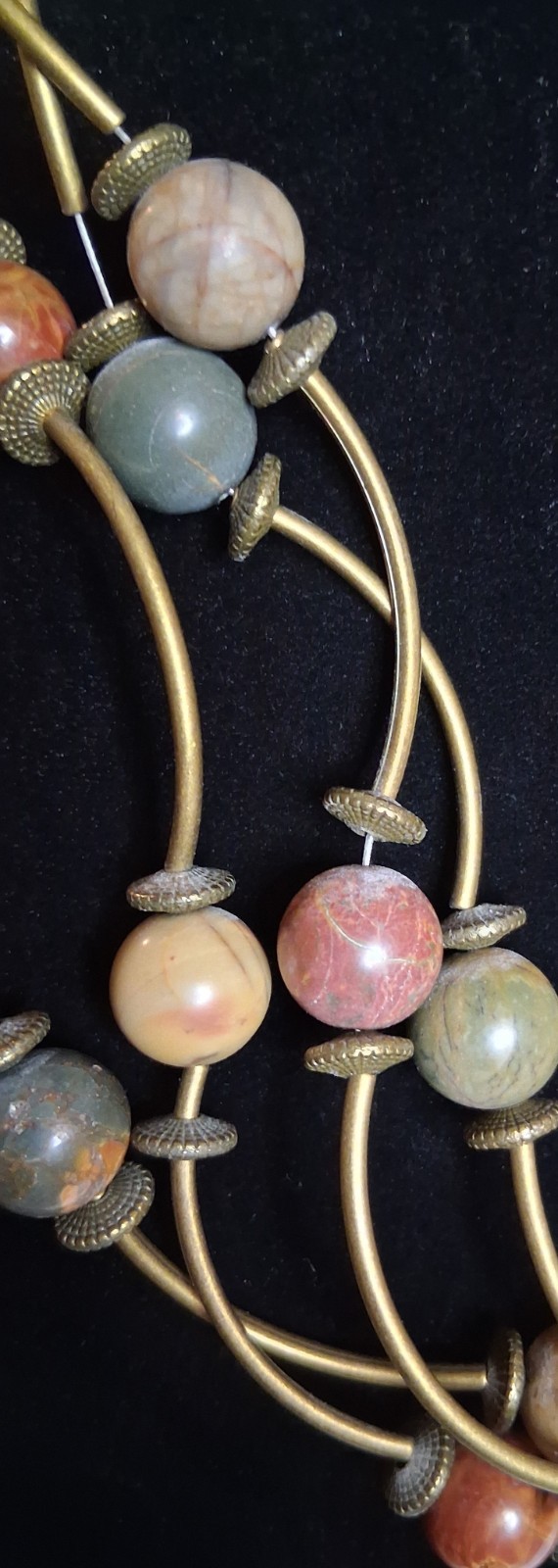 Multicolor Stone Beaded Statement Necklace Gold Tone Oval Link 18in Adjustable