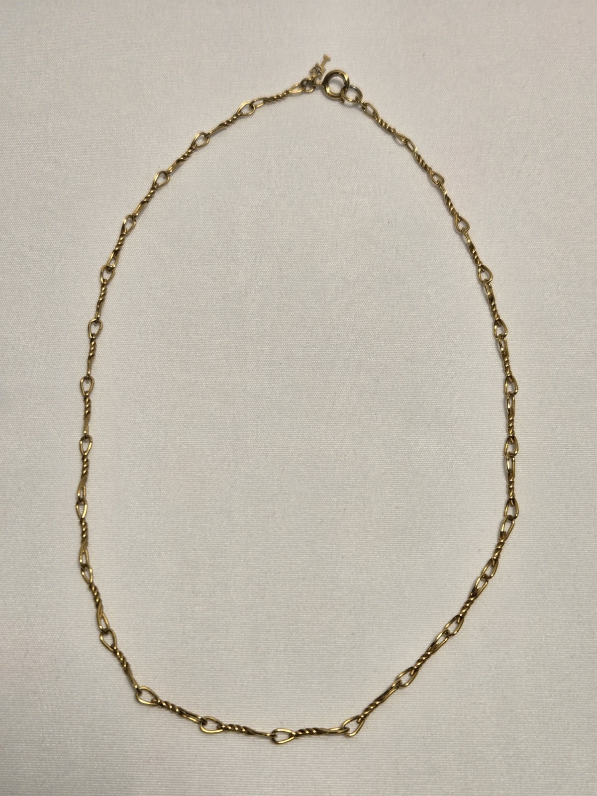 Gold Tone Necklace Twisted Pattern Fashion Costume Jewelry