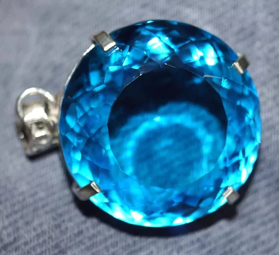 80 CT+ Flawless Blue Aquamarine Pendant 925 Sterling Silver Plated Jewelry