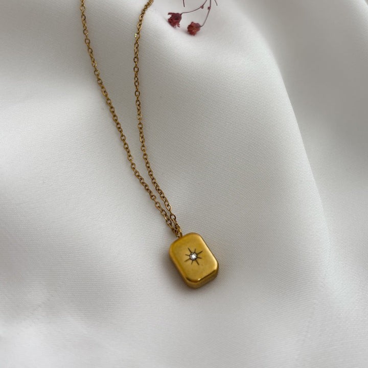 18K Gold Plated North Star Pendant Necklace for Women | Waterproof Anti-Tarnish