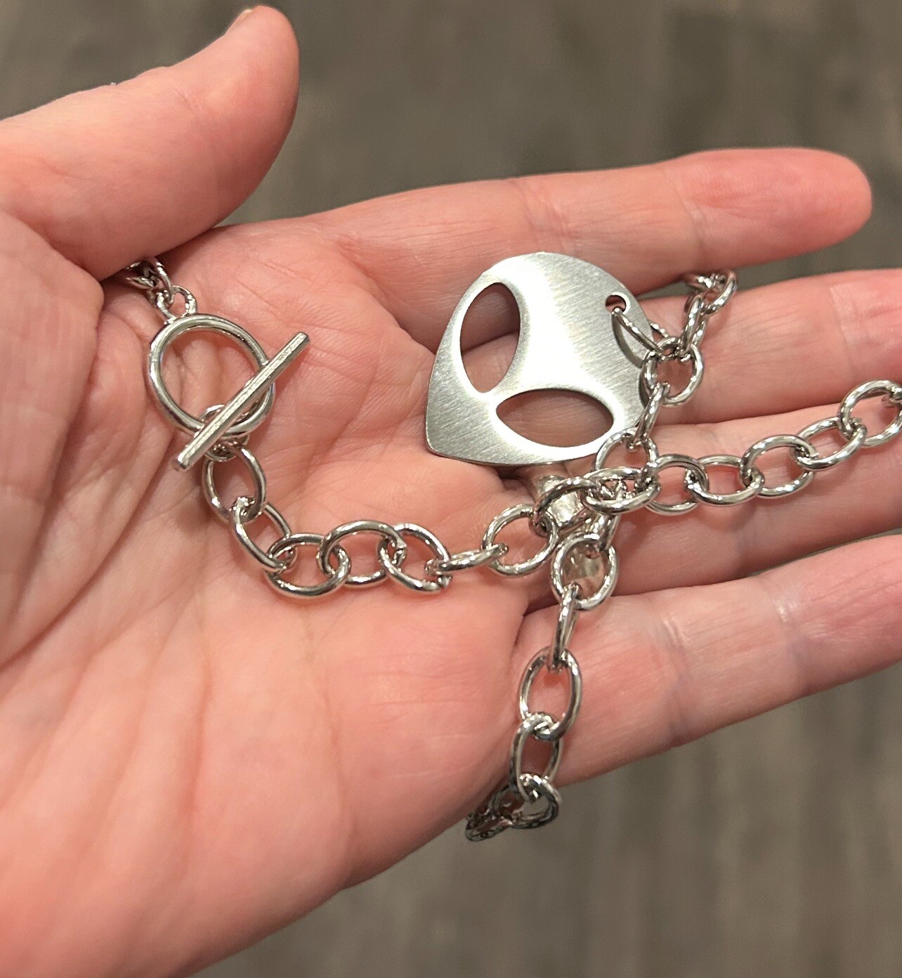Aurora Jewelry Thick 18” Alloy Chain with Stainless Steel Alien Pendant