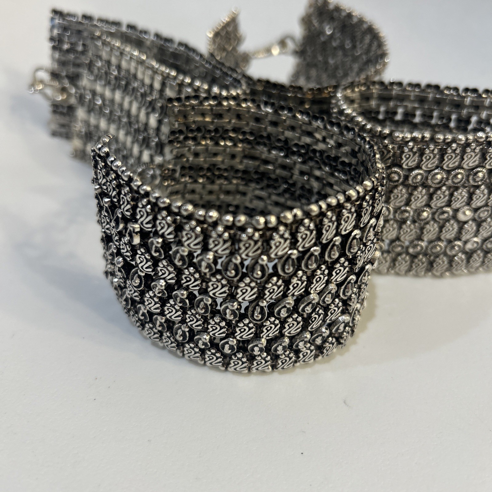 Woman’s cuff bracelets set of 4 metal clasp