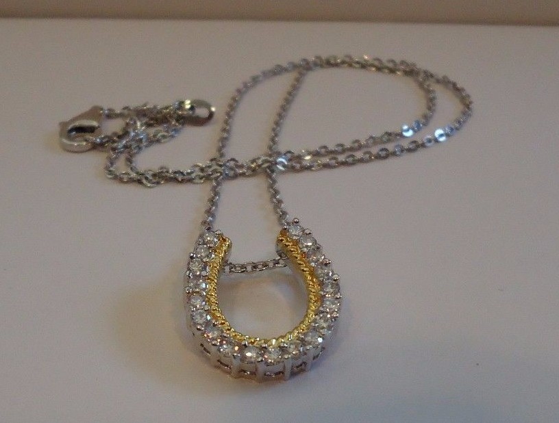 STERLING SILVER HORSE SHOE NECKLACE PENDANT W/ LAB CREATED DIAMOND 19MM BY 16MM