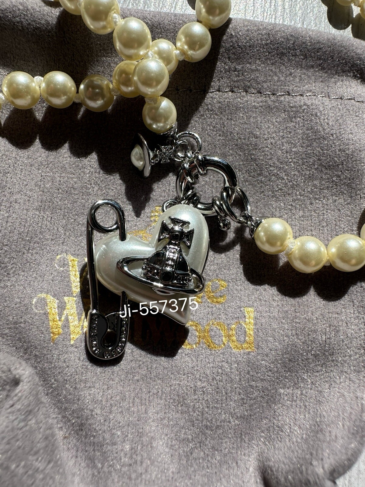 Vivienne Westwood Orbit Heart Pin pearl necklace silver