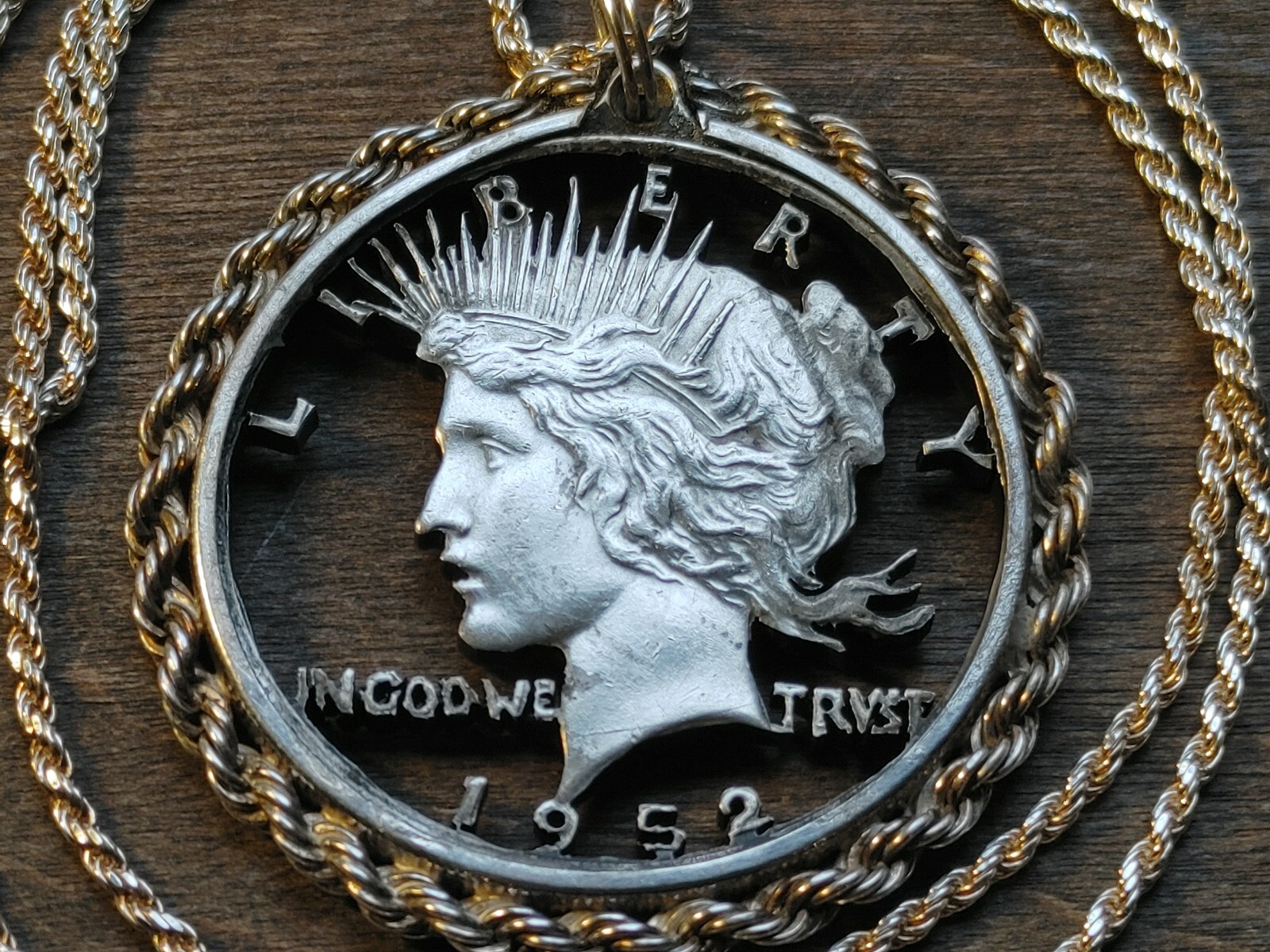 Gem lovely 1952 Mint Peace Liberty SILVER DOLLAR Pendant 24″ 925 Sterling Chain