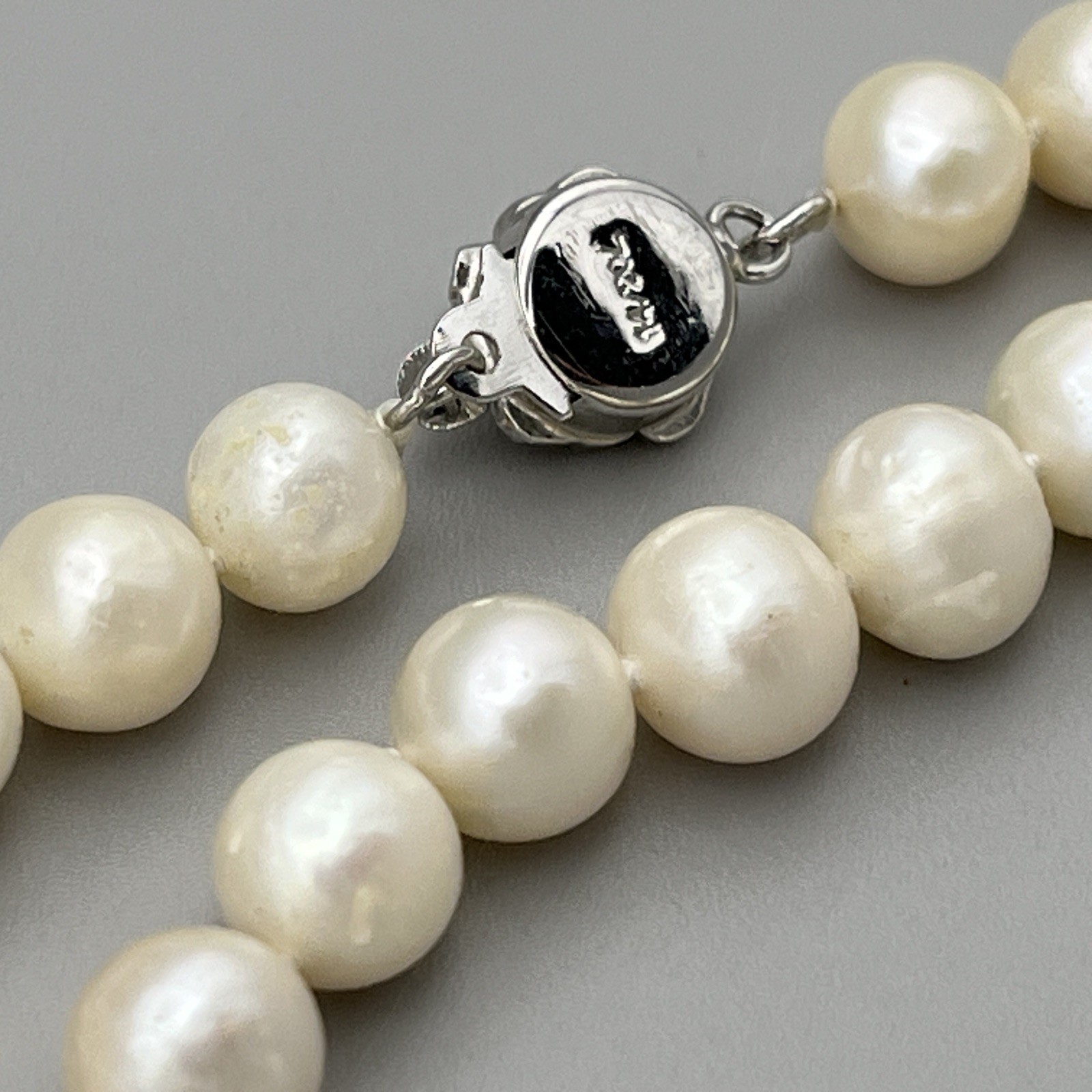 Real Cultured Pearl Necklace 46cm Knotted Silver Tone Floral Clasp
