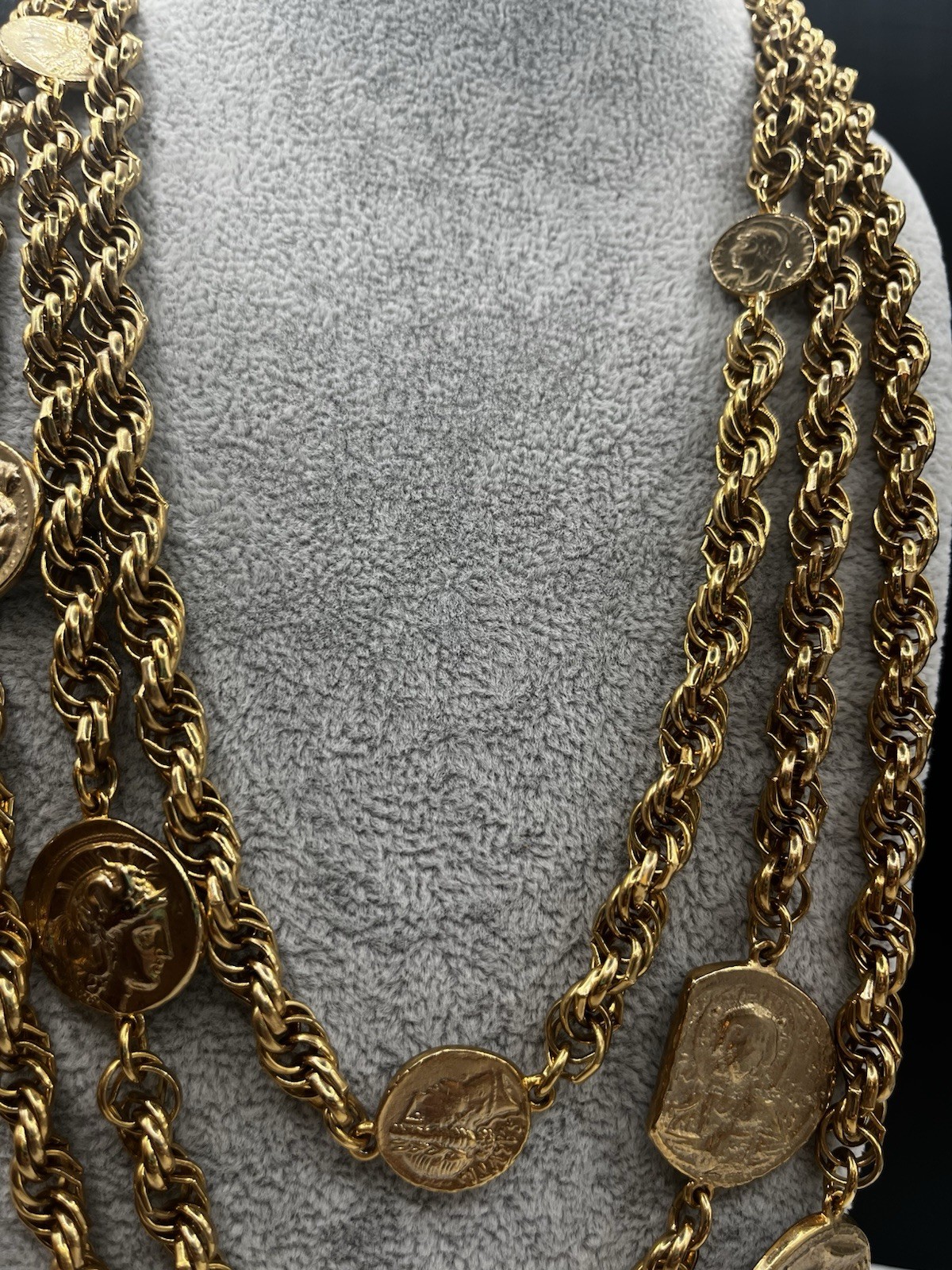 VTG. Coin Triple Strand Gold Tone Replica Roman Greek Soldier Link 20”+ Necklace