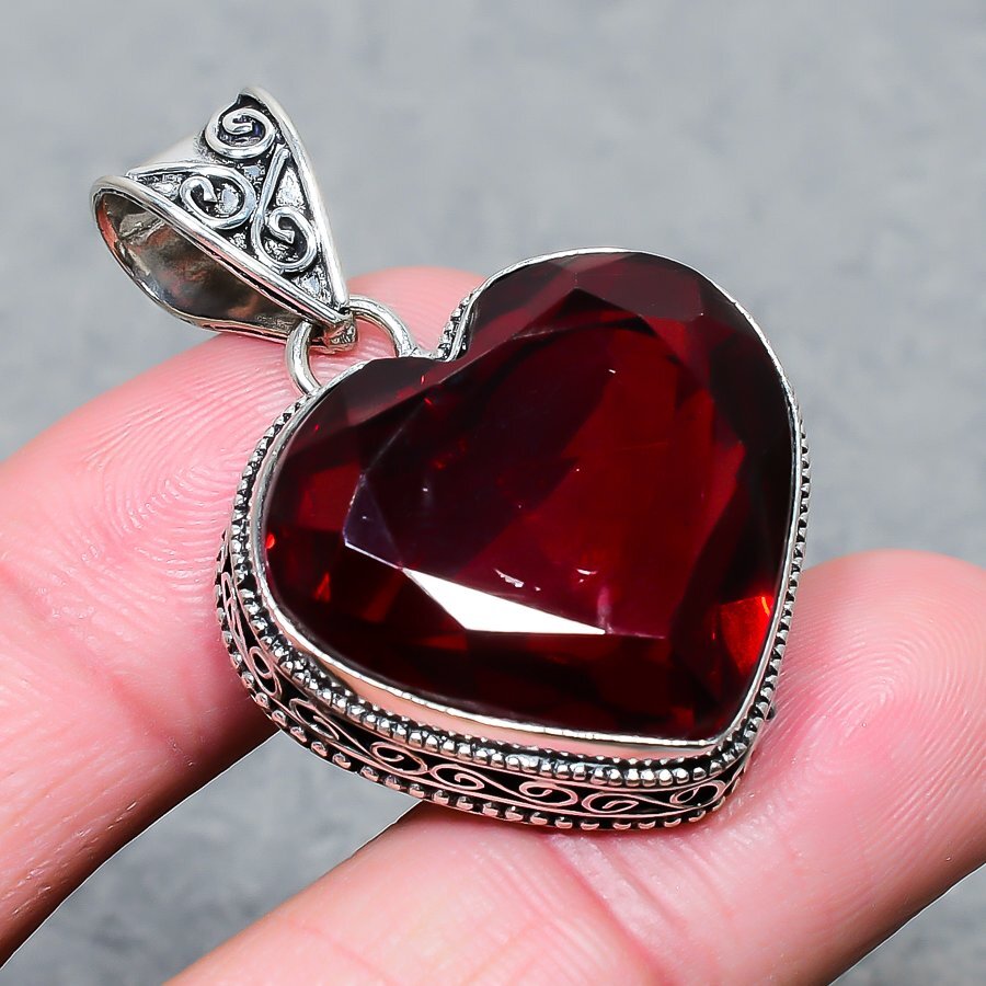 Faceted Mozambique Garnet Heart Shape Gemstone Vintage Jewelry Pendant 1.90″