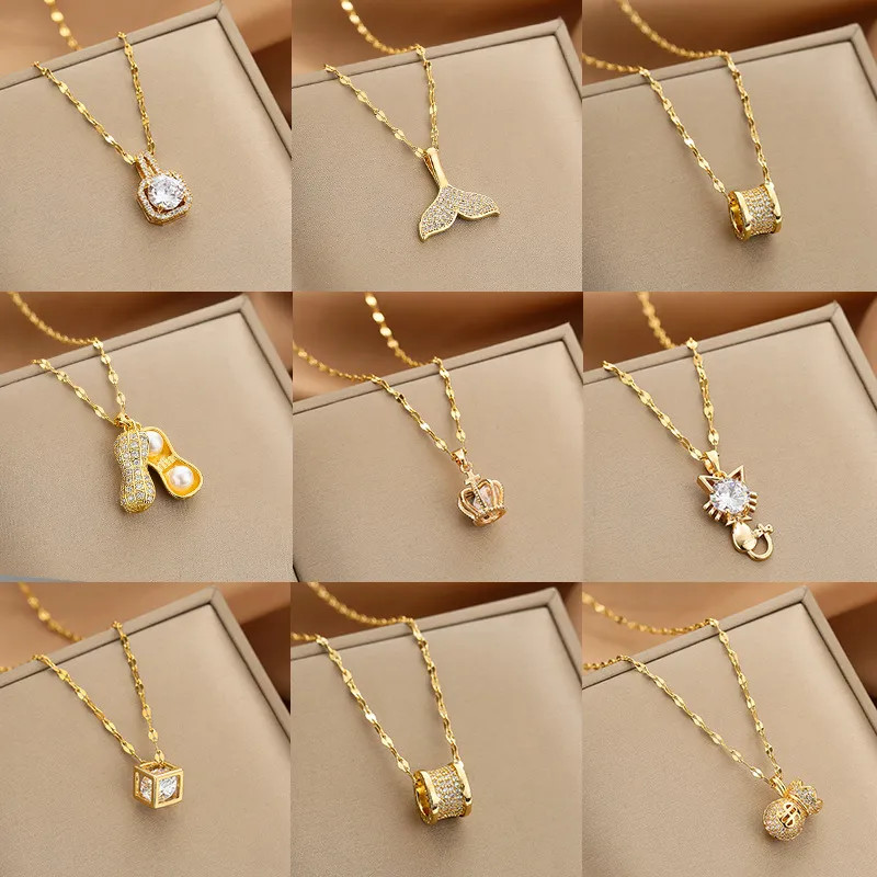 Elegant Shell Elk Necklace 18K Gold Plated Stainless Steel