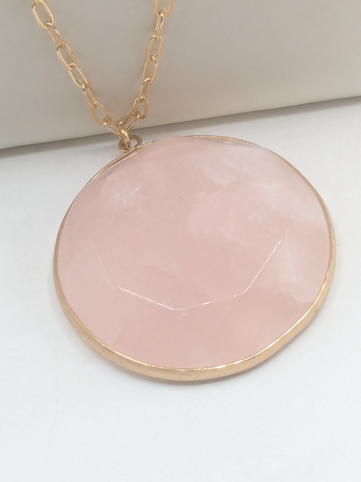And Lovely Gold Tone Chain with Rose Quartz Pendant Necklace NWT