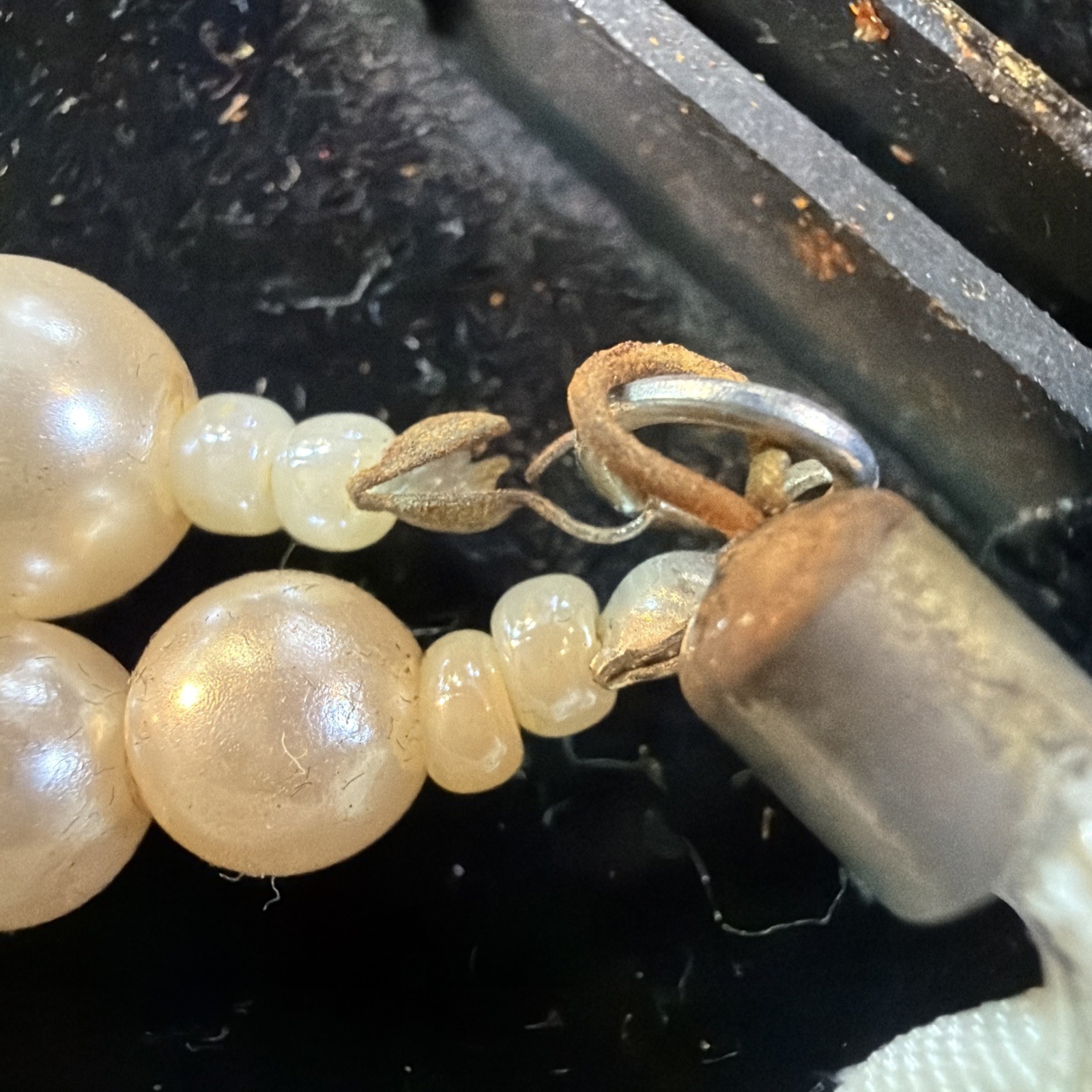 Women’s Imitation Faux Pearl Rhinestone Necklace Ribbon Brooch White Vtg *Read*
