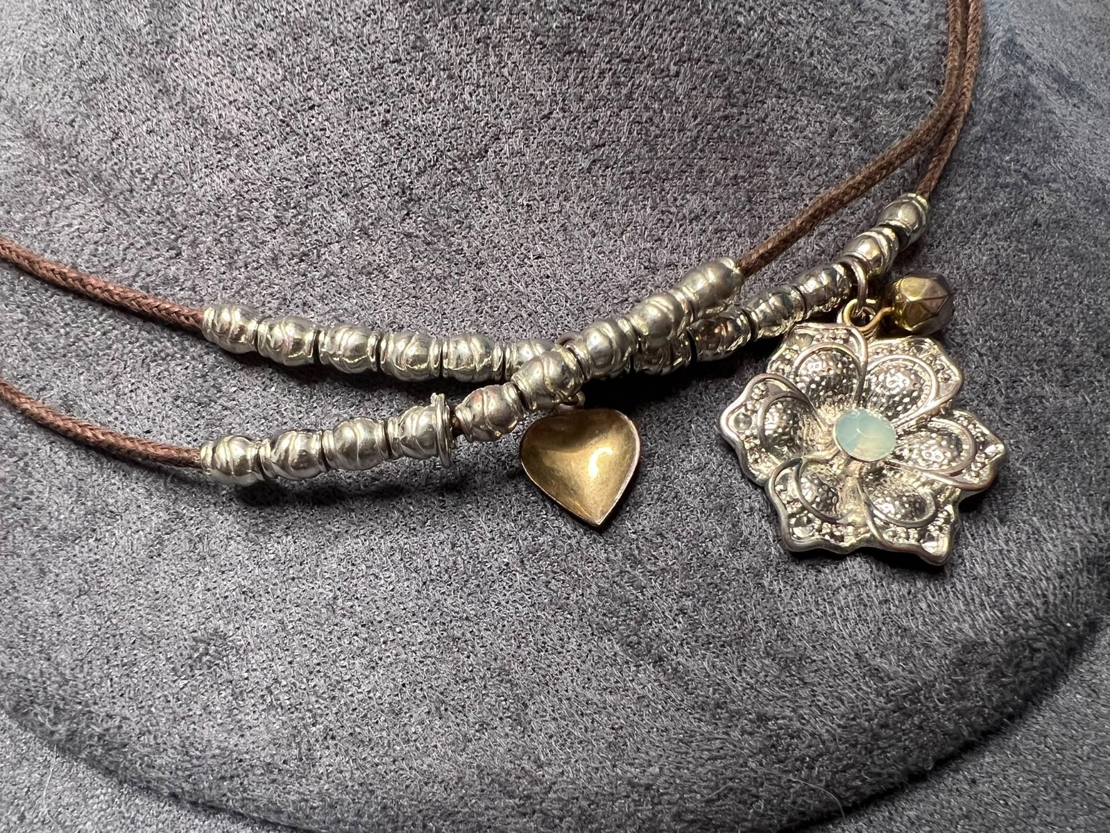 Vintage Sundance Leather Cord Floral Charm Necklace Boho Western Adjustable 46cm