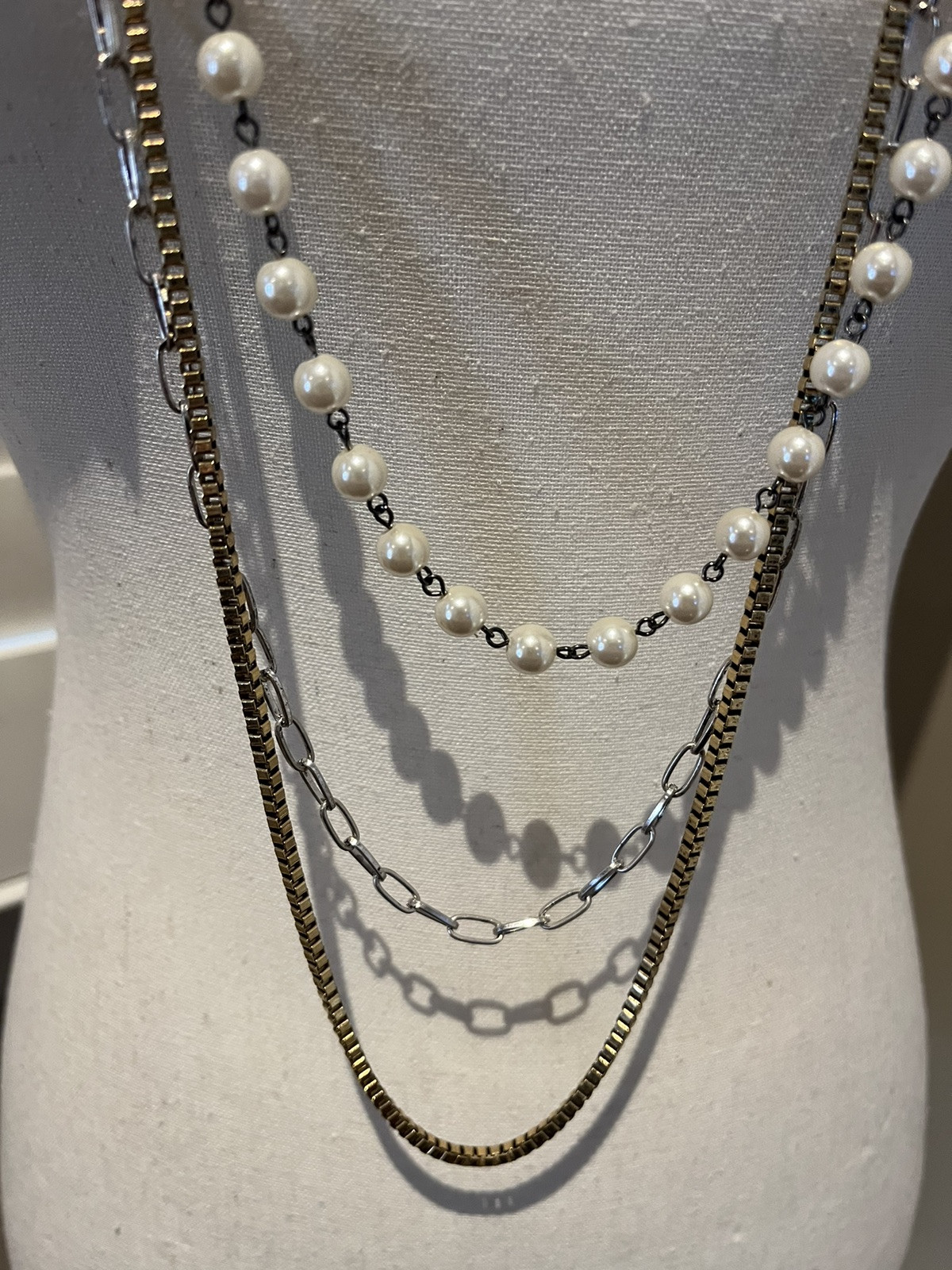 Designer Y2K Betsey Johnson Pearl Multi Chain Necklace
