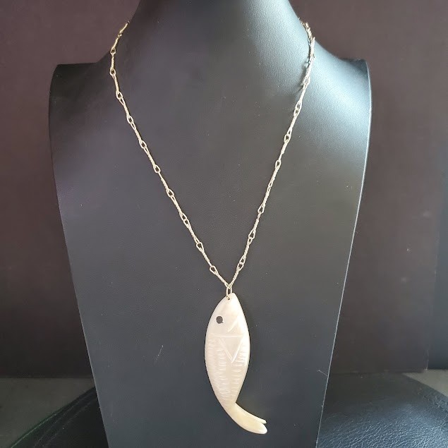 Carved Shell Fish Pendant Necklace Silver Tone Chain White Coastal Boho