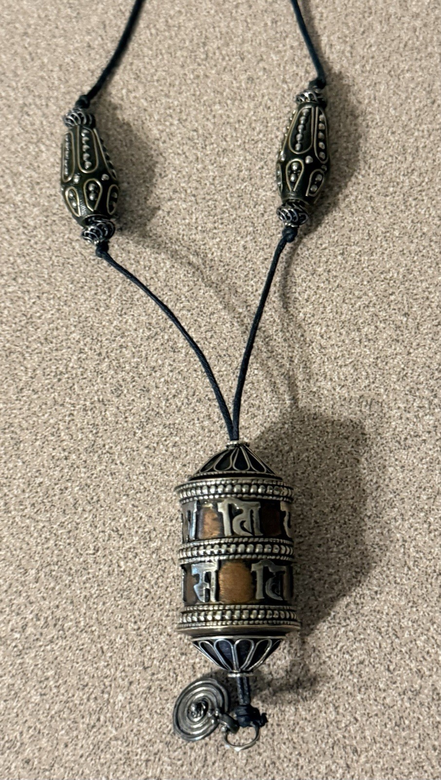 VTG Tibetan Prayer Wheel Pendant Necklace Om Mani Padme Hum