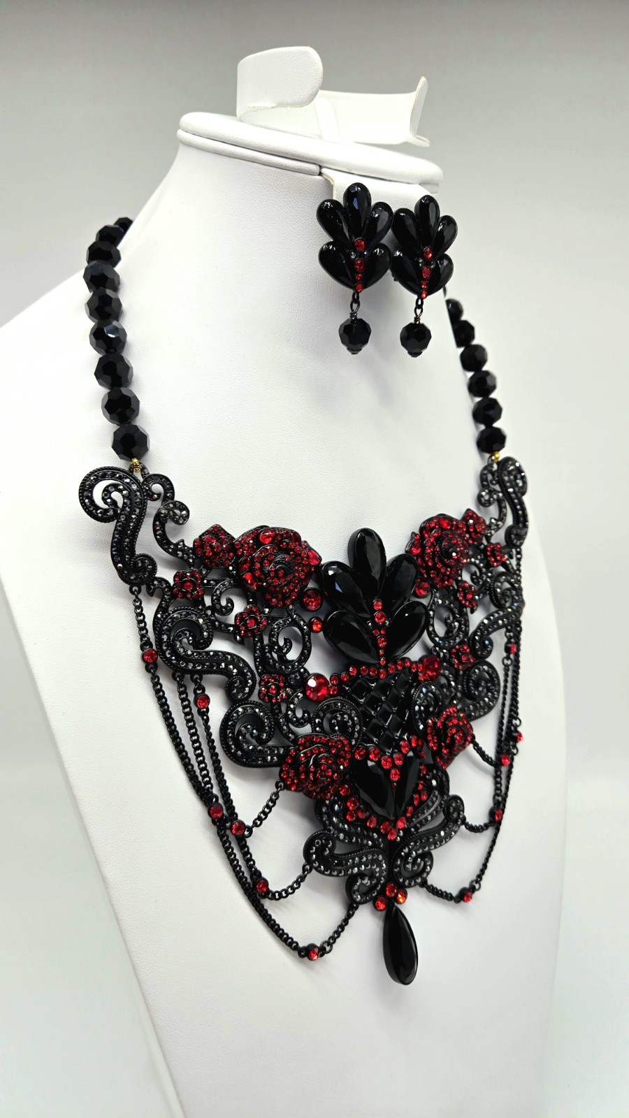 Heidi Daus Love and Roses Victorian Gothic Jewelry Set Swarovski Crystals NIB