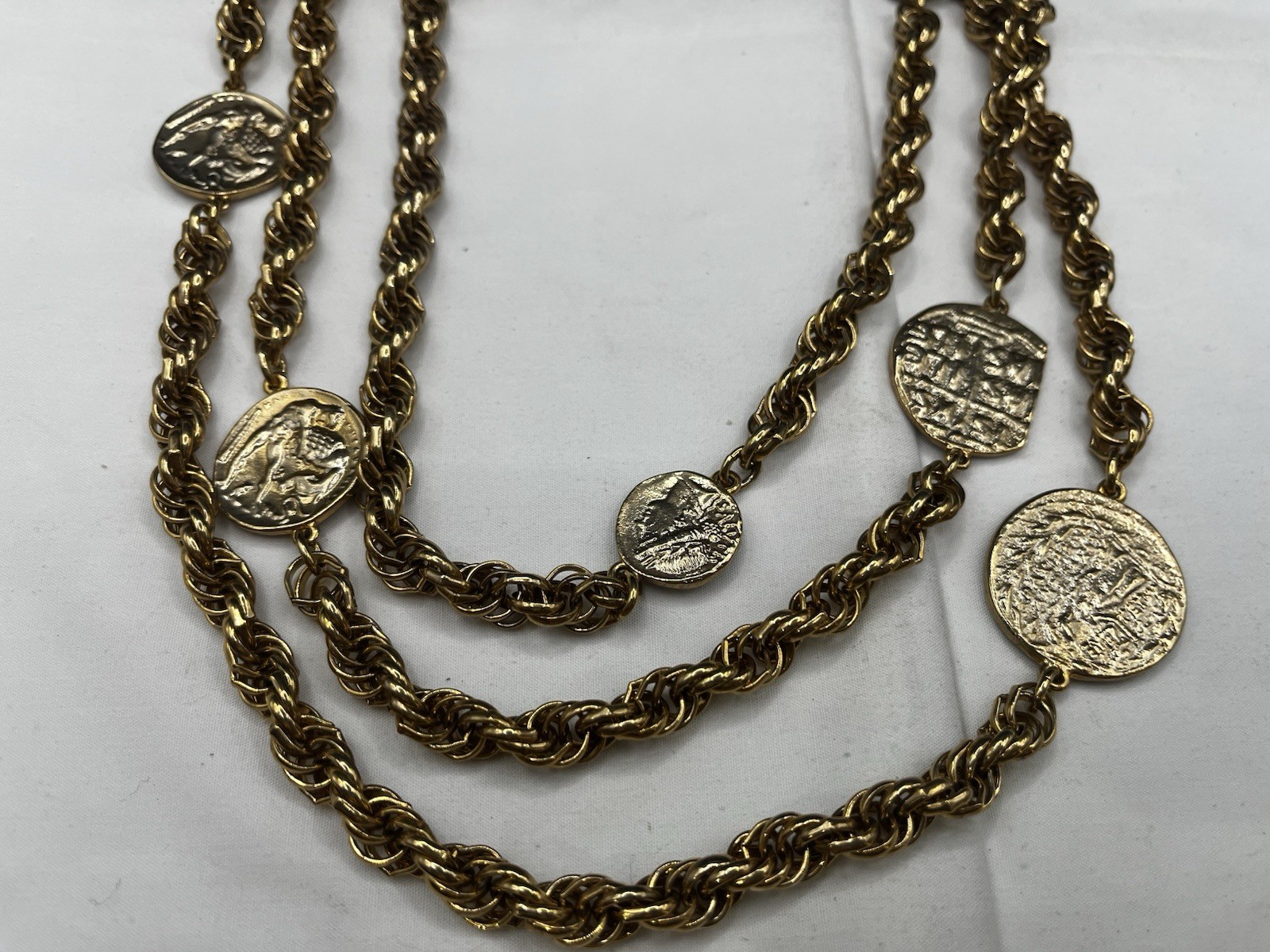 VTG. Coin Triple Strand Gold Tone Replica Roman Greek Soldier Link 20”+ Necklace