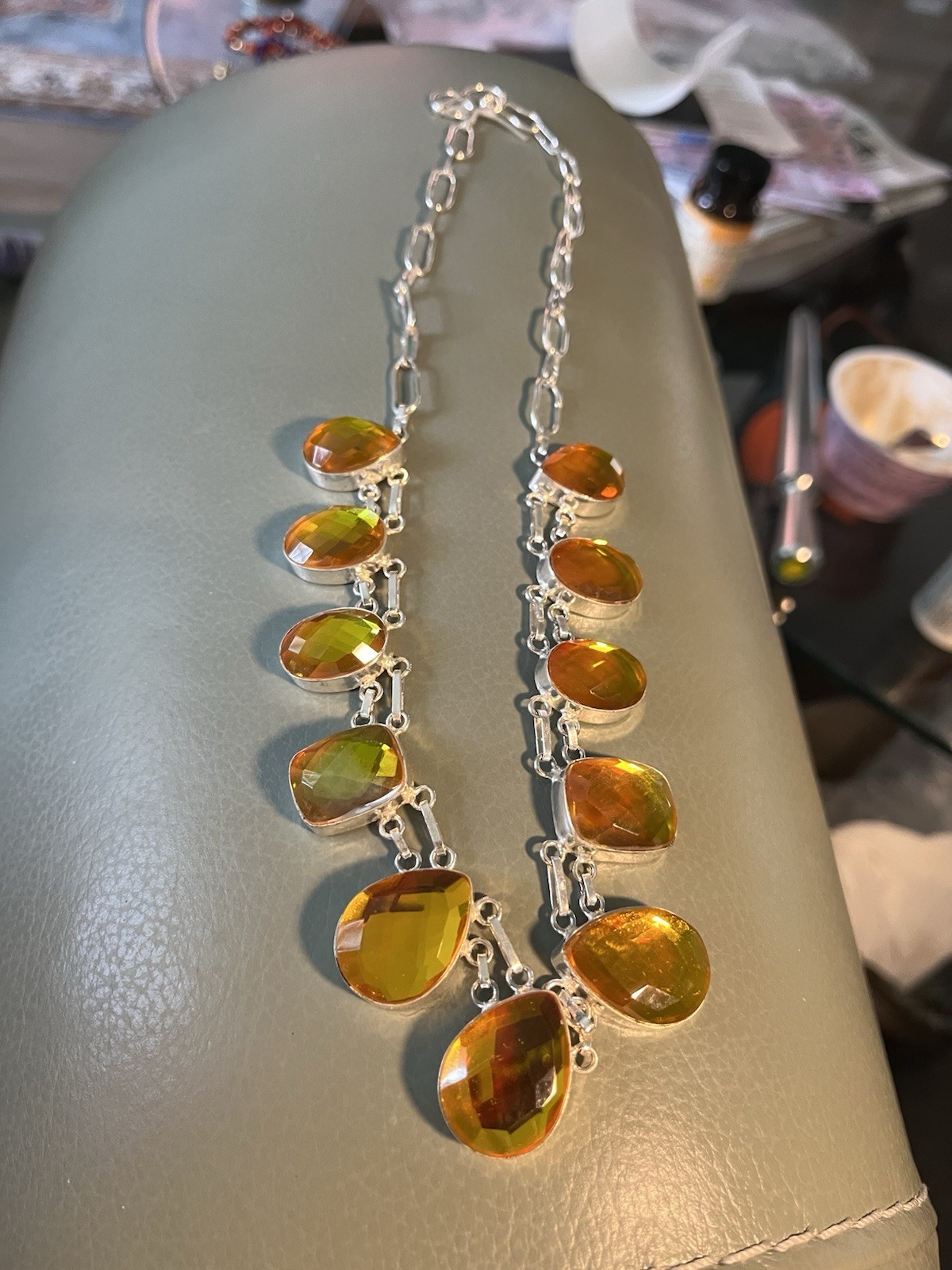 Necklace Fantastic 20” Gold Stones In Silver Pl Metal. FAB