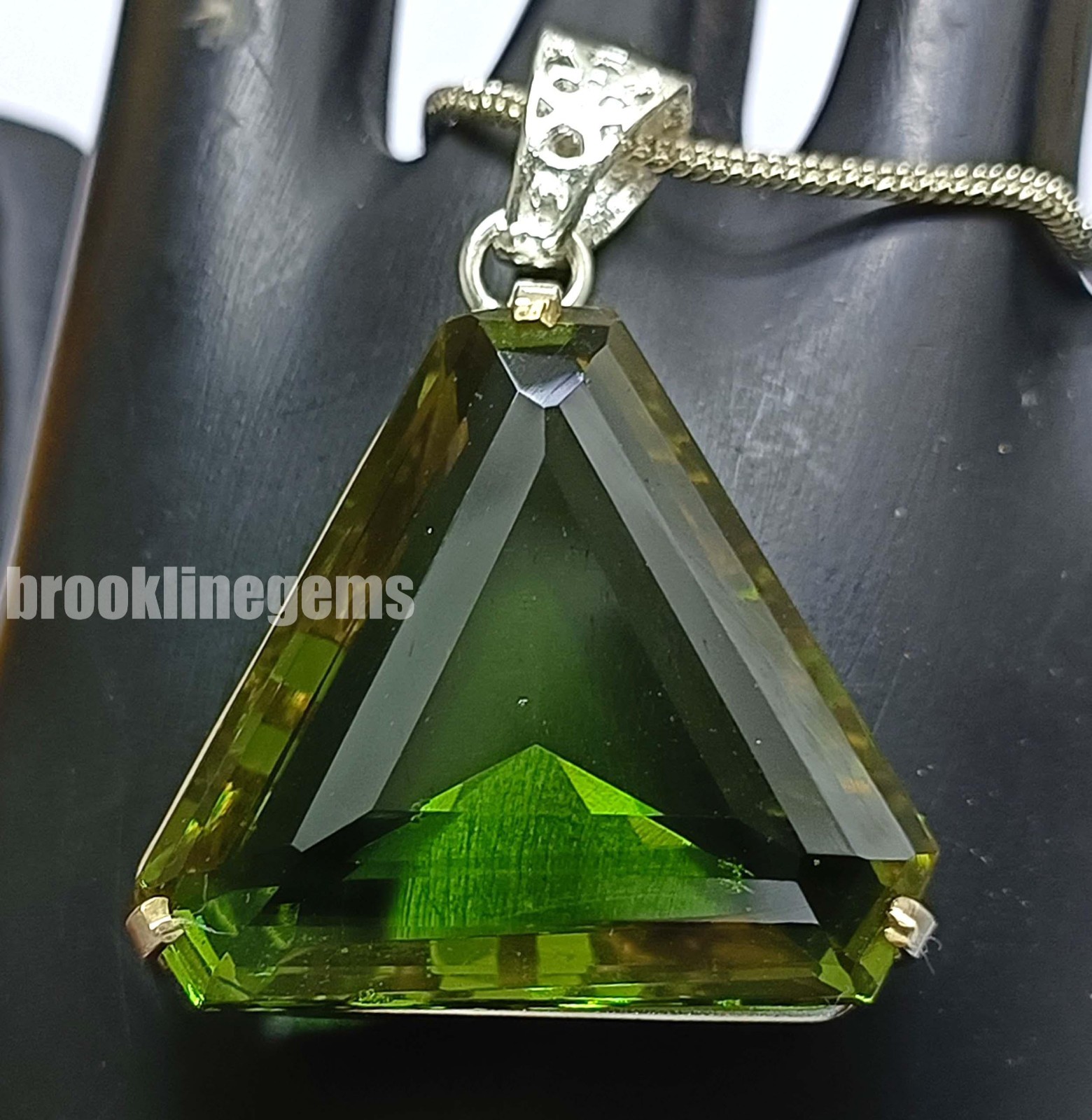 Stunning 45 Ct Color-Change Alexandrite Pendant Fancy Gem 925 Silver Chain 5ASN
