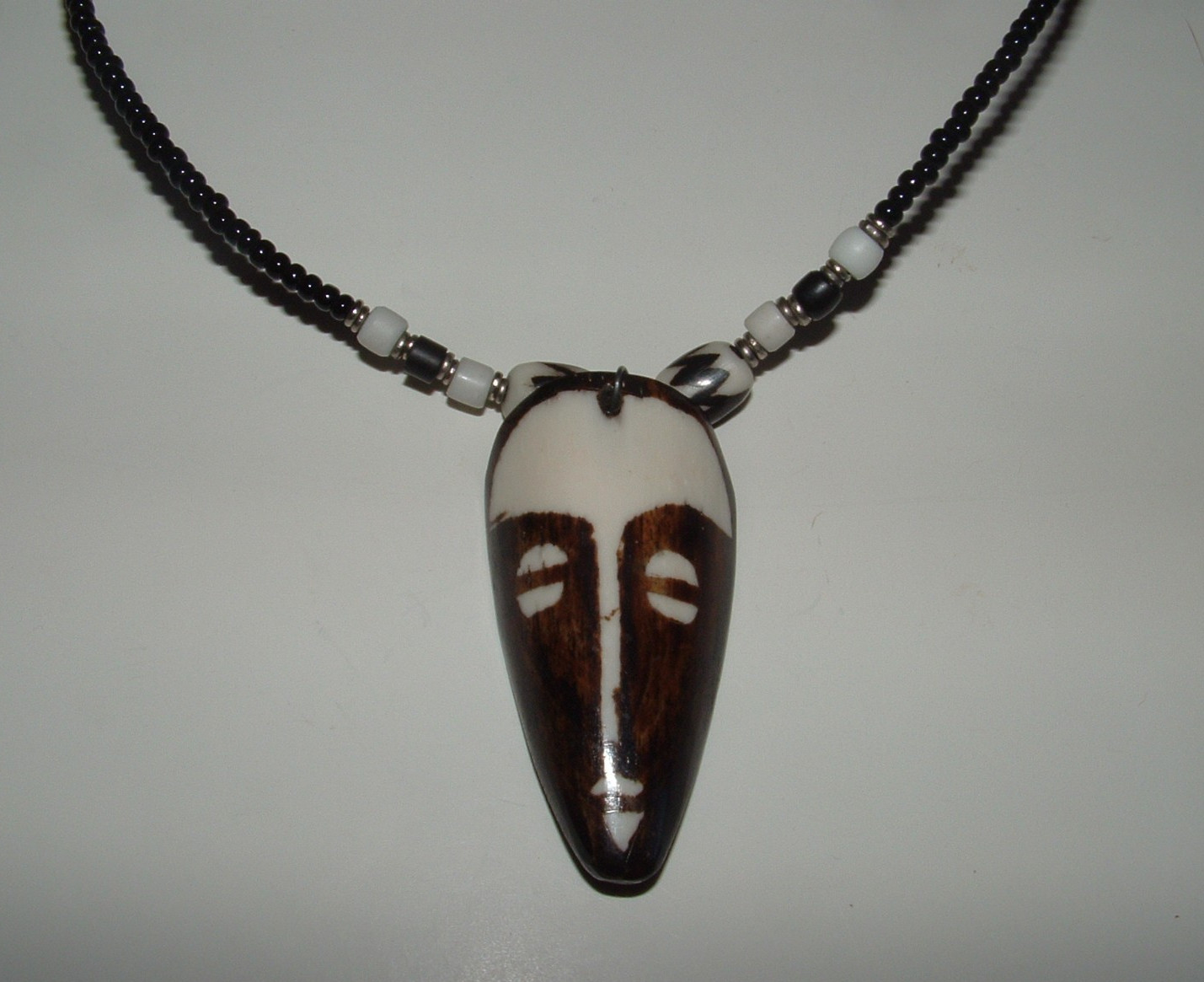 African Mask Design Bead Choker Style Necklace, Age Unknown, pre-owned