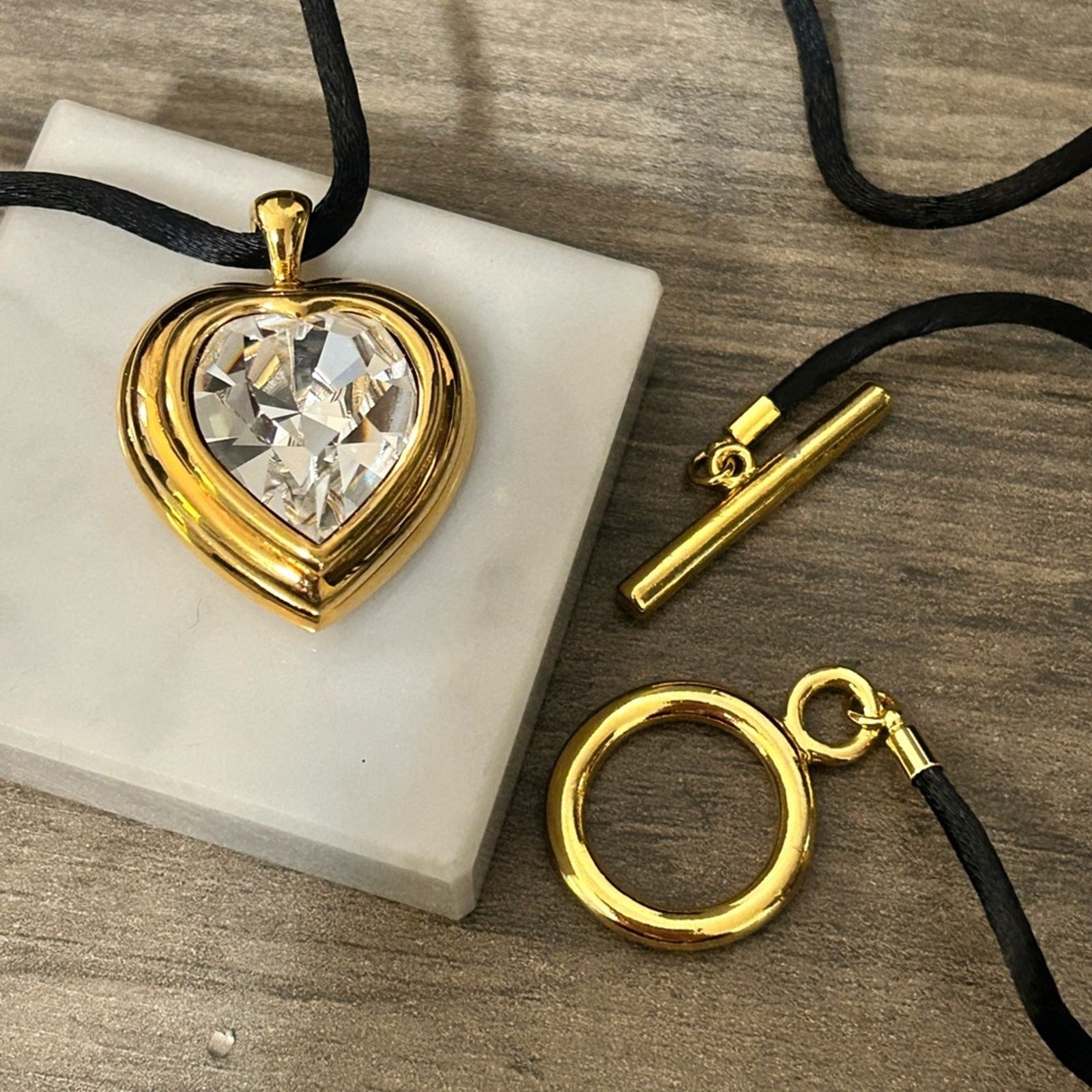 Rare Escada Modern Gold Plated Heart Crystal Pendant Necklace Black Cord #G016