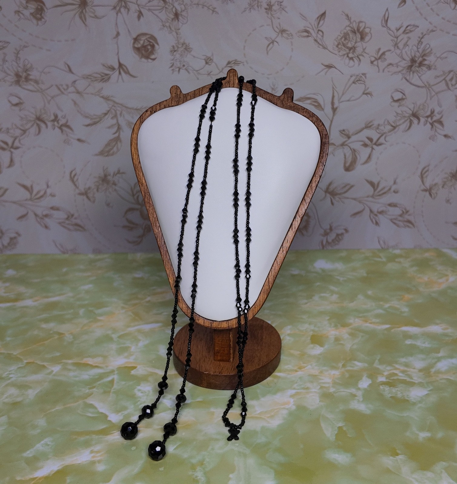 Black Glass Beaded Lariat Necklace, Flapper Style, 58in, No Clasp