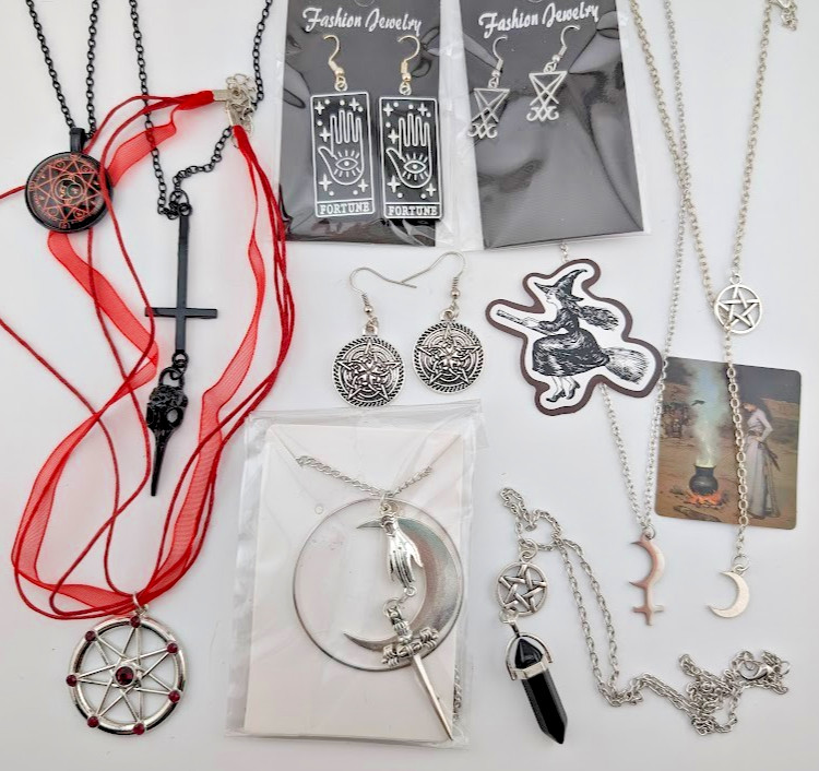 10pc GOTHIC WITCHY JEWELRY LOT occult wiccan pentagram moon necklace earrings 5G