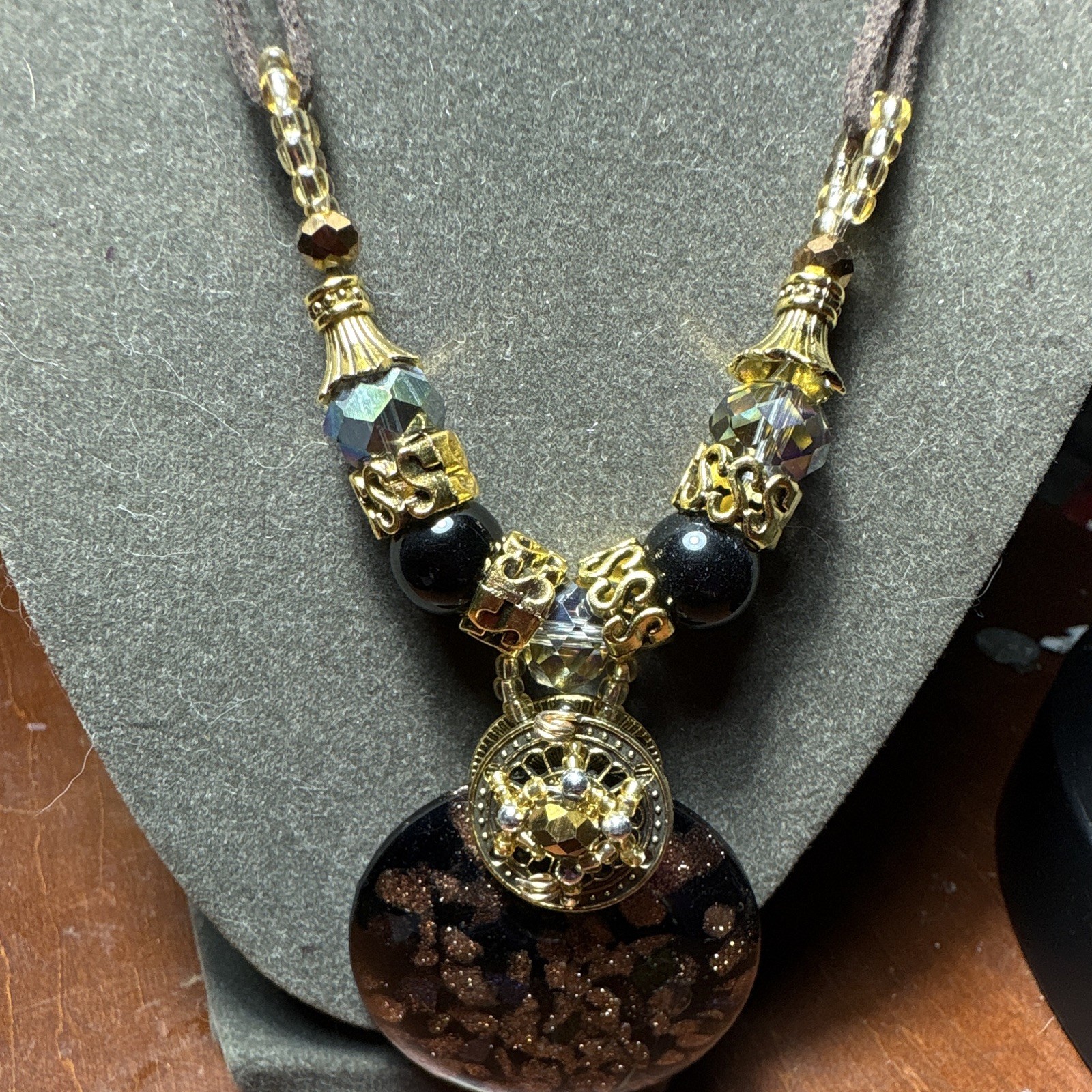 Gold Tone Cord Necklace Round Brown Pendant Lobster Clasp Adjustable
