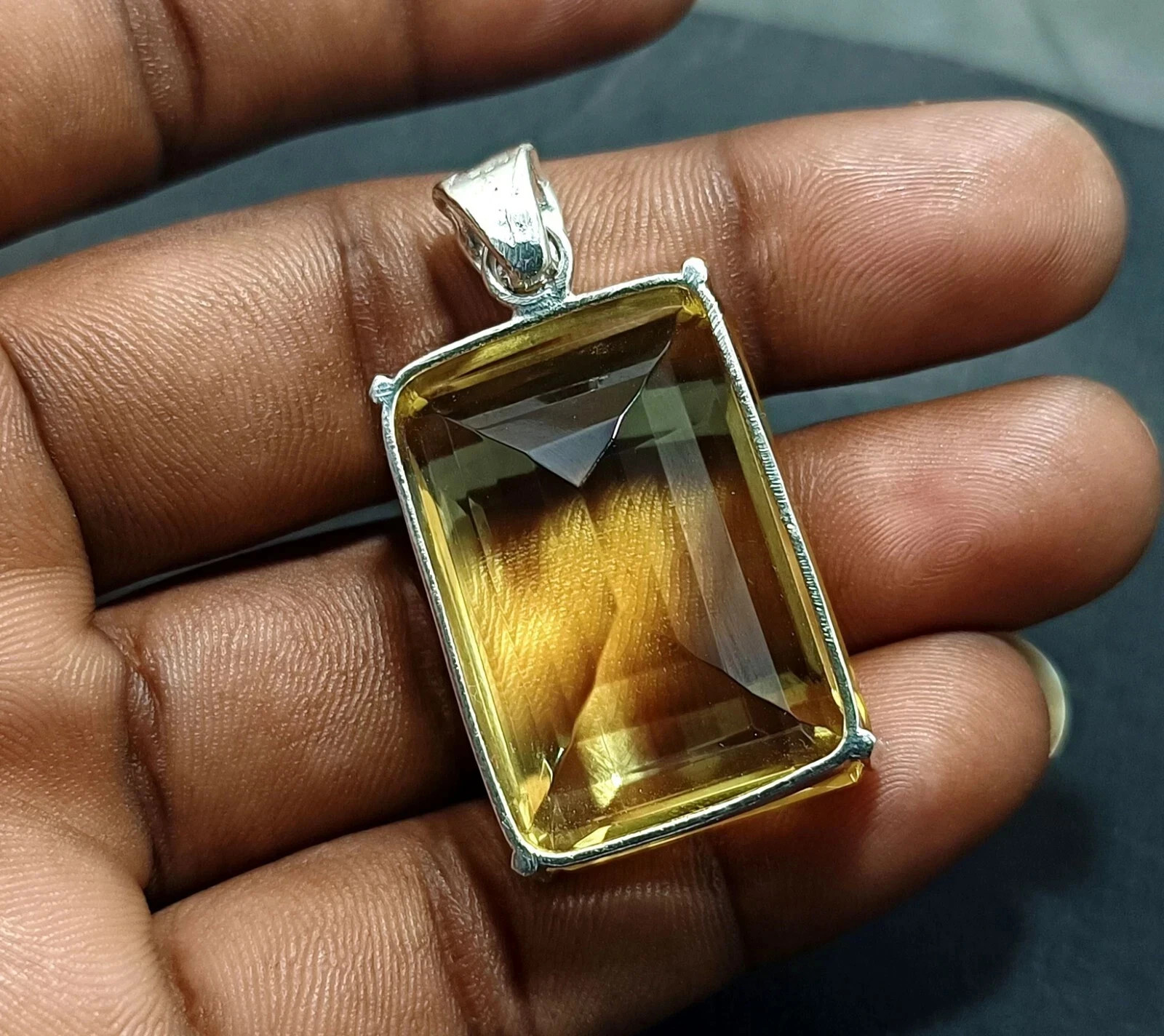 Premium GIE Certified Natural Topaz 121.70 Ct 925 Silver Pendant Mr Gemstone T02