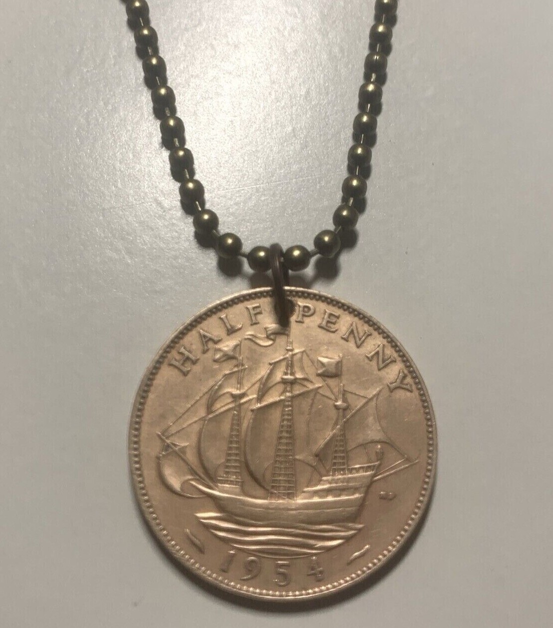 United Kingdom 1/2 Penny Coin Pendant Necklace English Galleon. A1