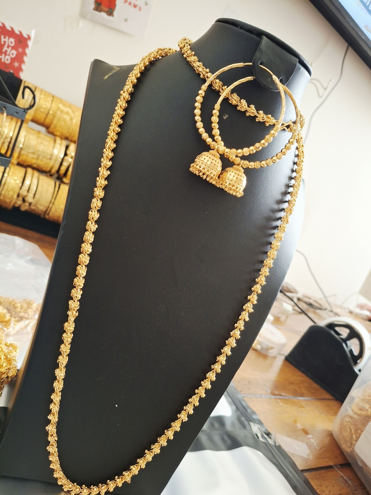 Gold polished high quality daily use hoop with 100cm large necklace malla design