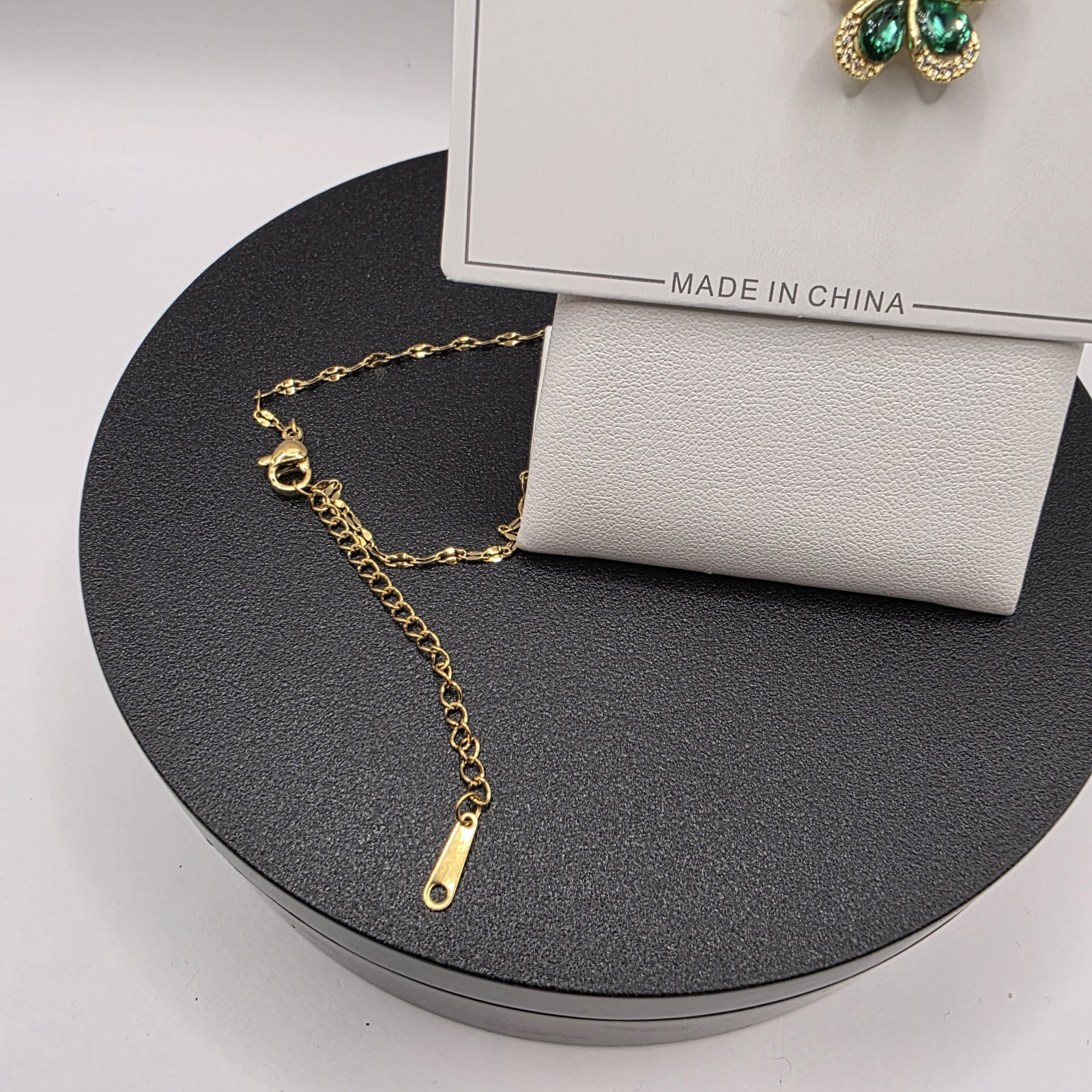 Stainless Steel Copper Plated 16″Necklace w/20mm Green Cz Flower Pendant