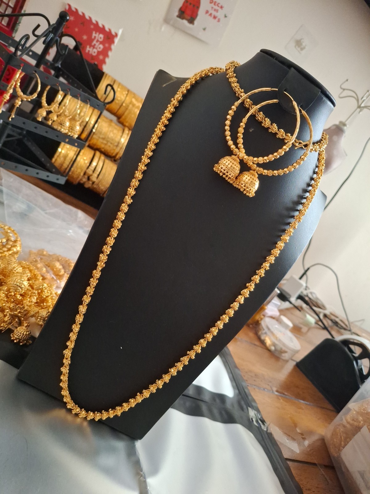 Gold polished high quality daily use hoop with 100cm large necklace malla design