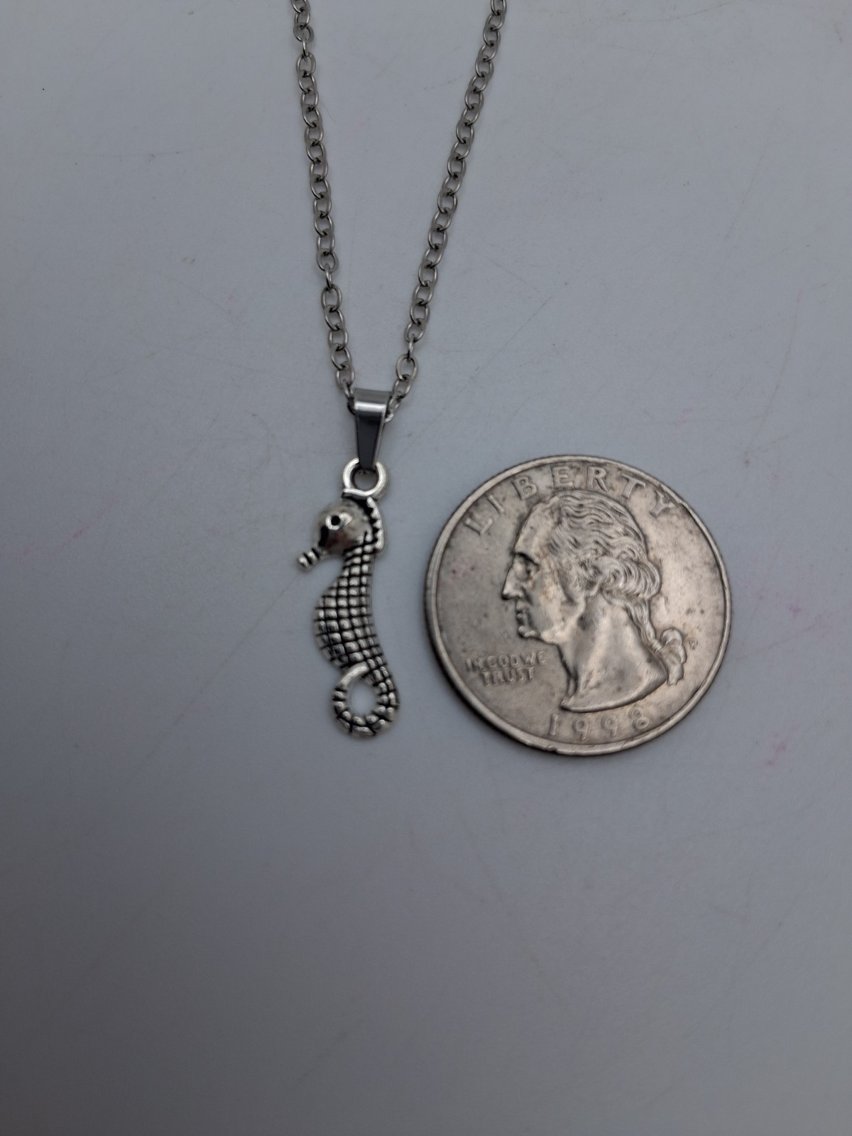 Seahorse Pendant Necklace Women’s Fashion Jewelry Gift Beach Silvery Toned
