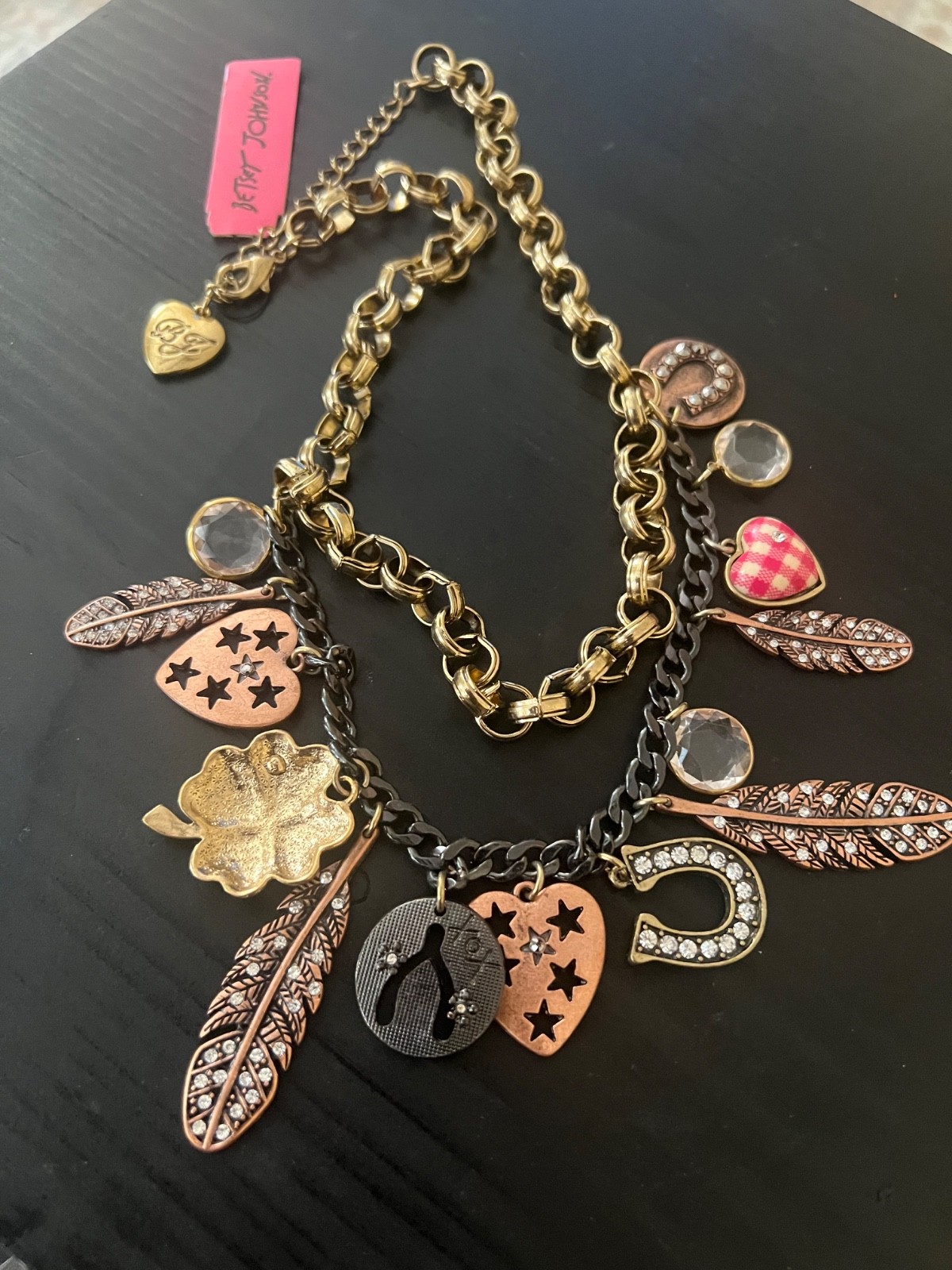 Betsey Johnson Horseshoe Leaves Charm Necklace – R2