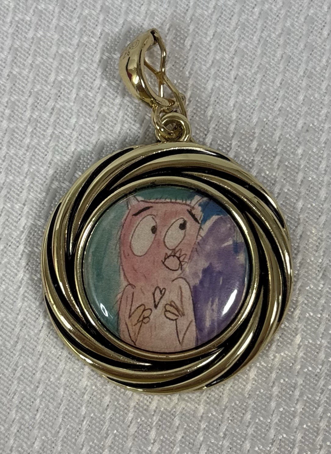 Magnabilities Large Gold Tone Pendant W/1 Magnetic Charm