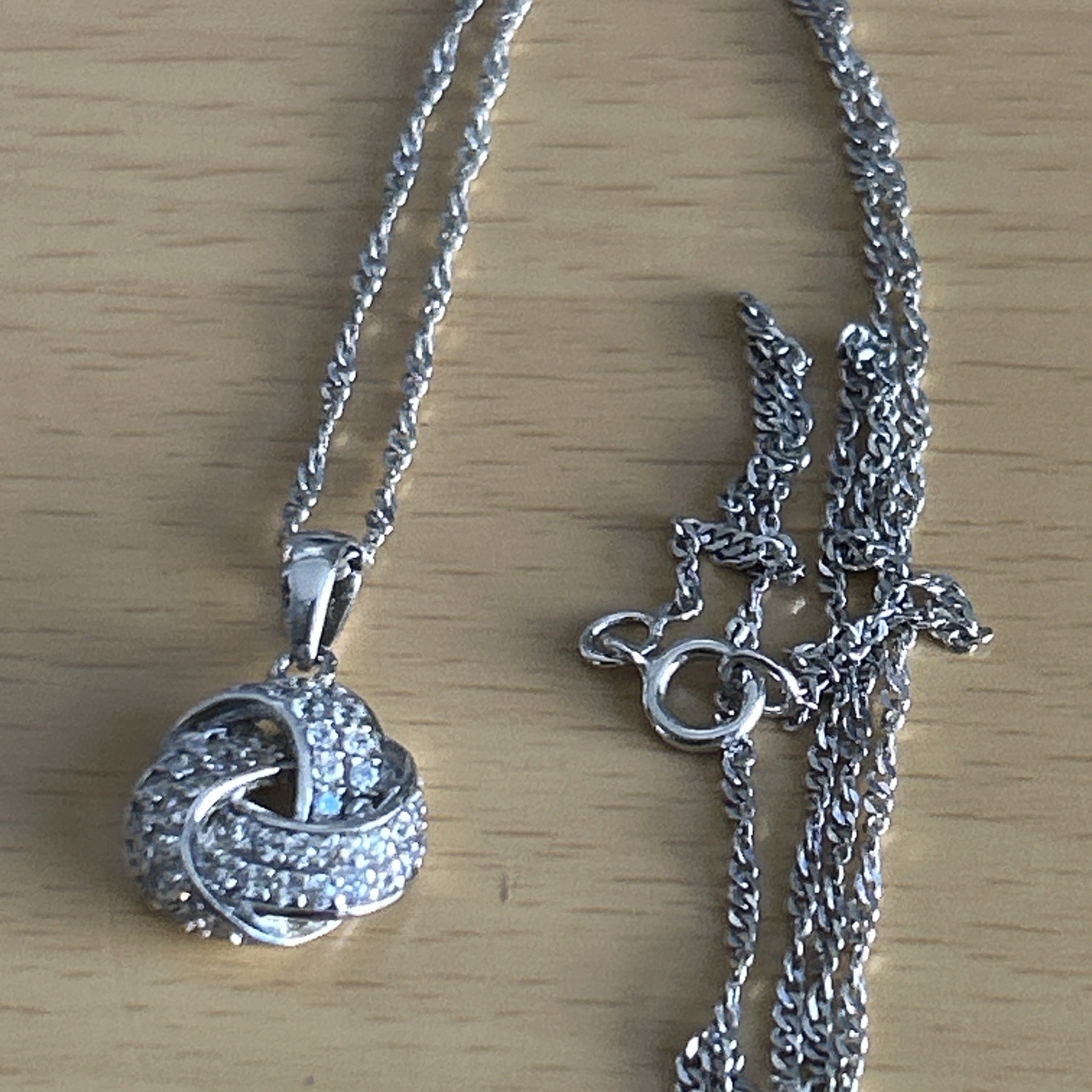 925 Silver Infinity Knot Design Pendant With Cubic Zirconias & 46cm Chain