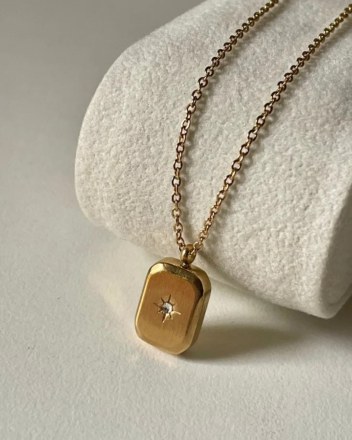 18K Gold Plated North Star Pendant Necklace for Women | Waterproof Anti-Tarnish