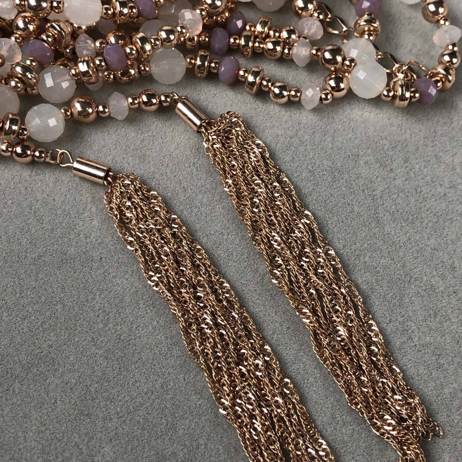 NY New York & Company Flapper Necklace Gold Tone Tassel Pink Glass Beaded Lariat